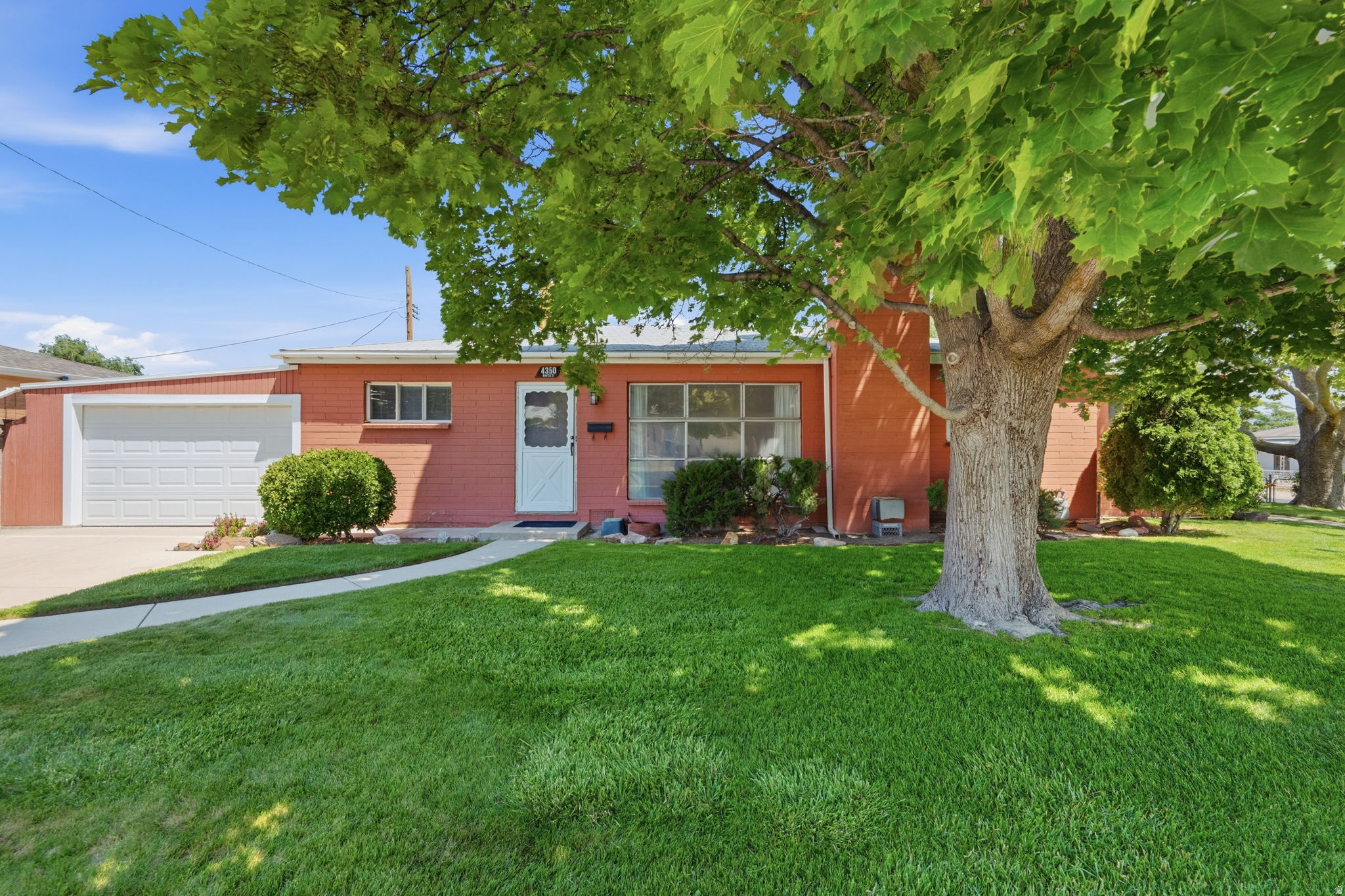 HOFFMAN HEIGHTS - Residential