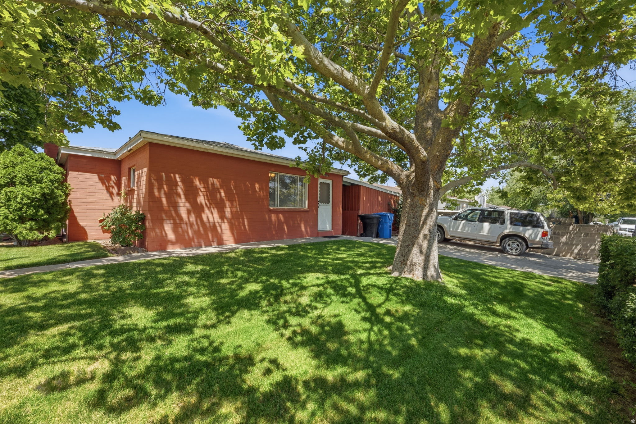 HOFFMAN HEIGHTS - Residential