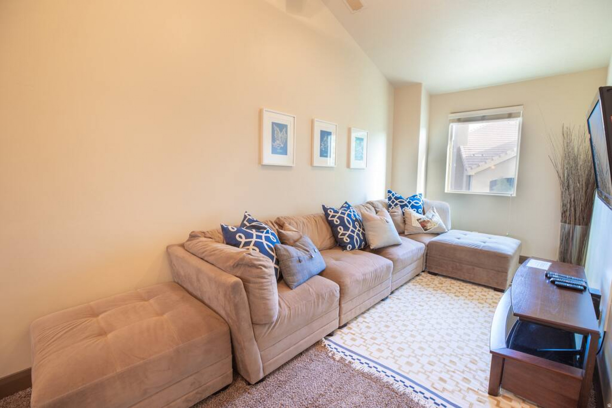 CORAL RIDGE TOWNHOMES PH 3-A - Residential