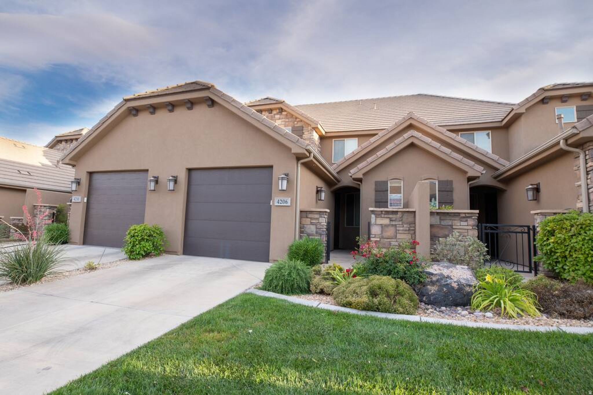 CORAL RIDGE TOWNHOMES PH 3-A - Residential