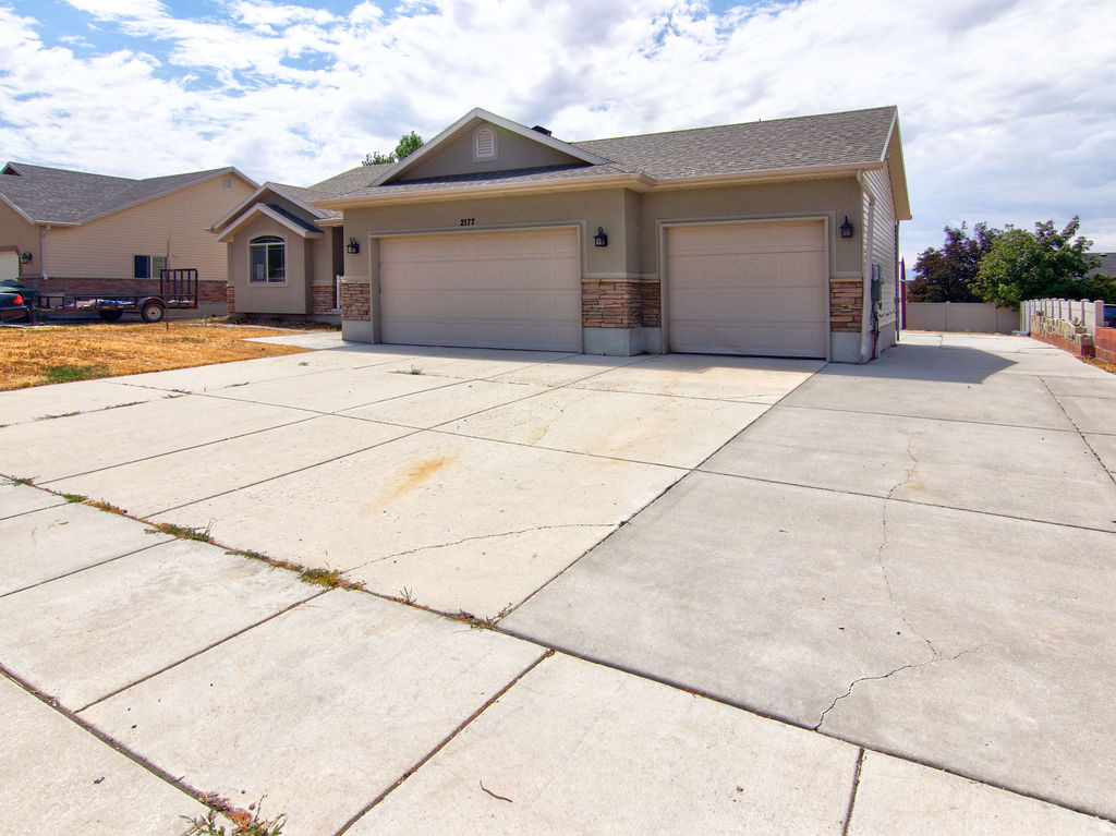 SUNSET ESTATES - Residential