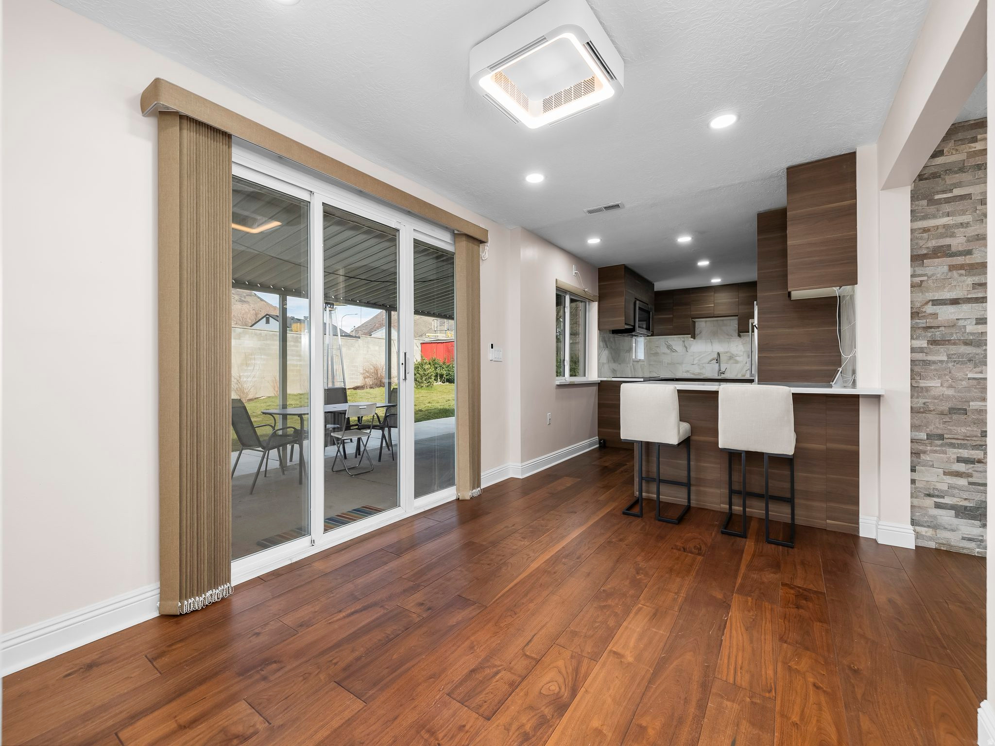 LORAN HEIGHTS ADD - Residential