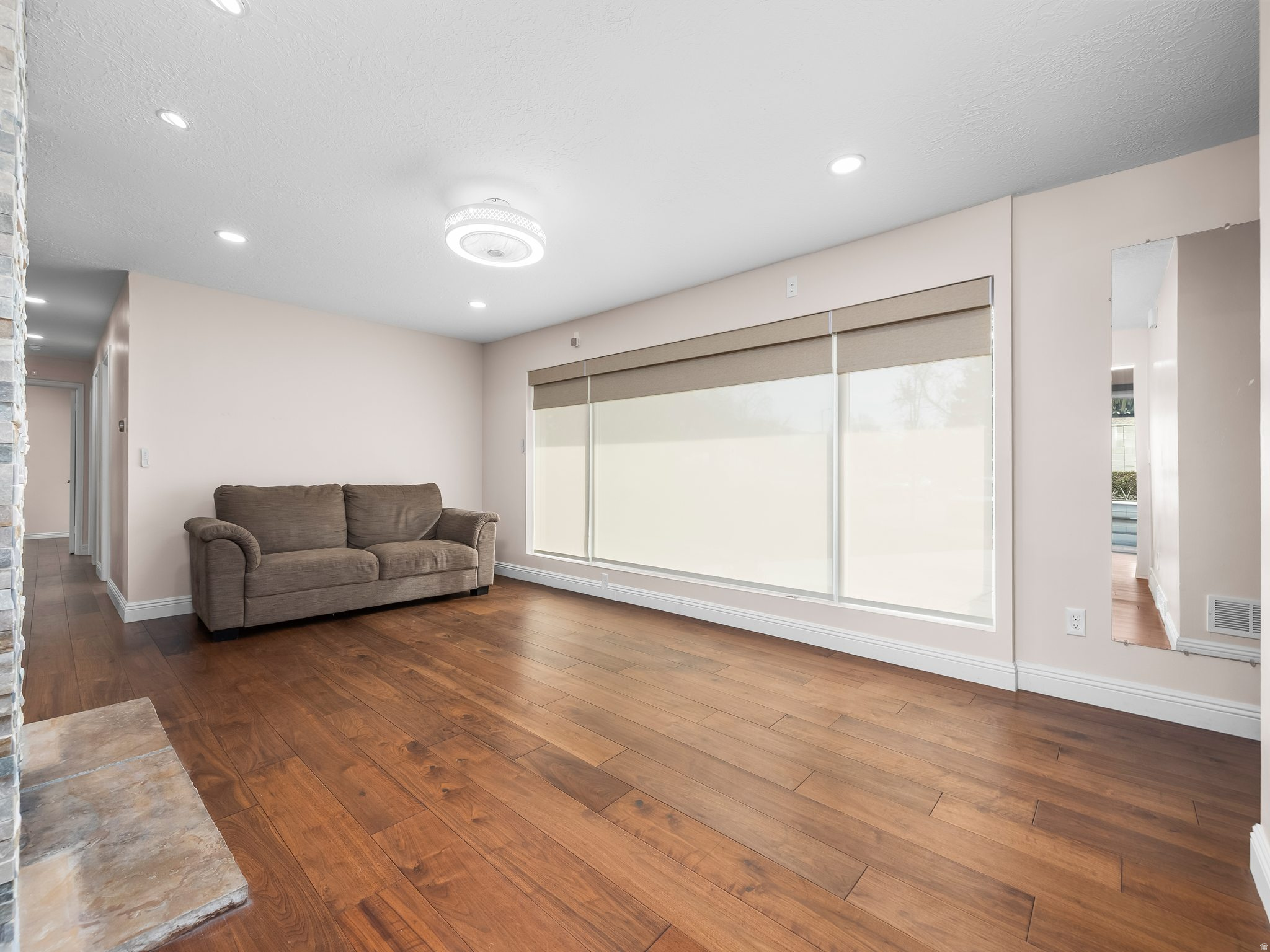 LORAN HEIGHTS ADD - Residential