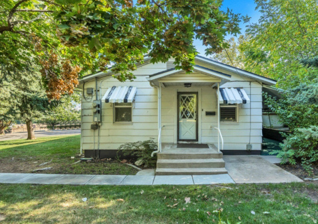 GRANDVIEW ACRES - Residential