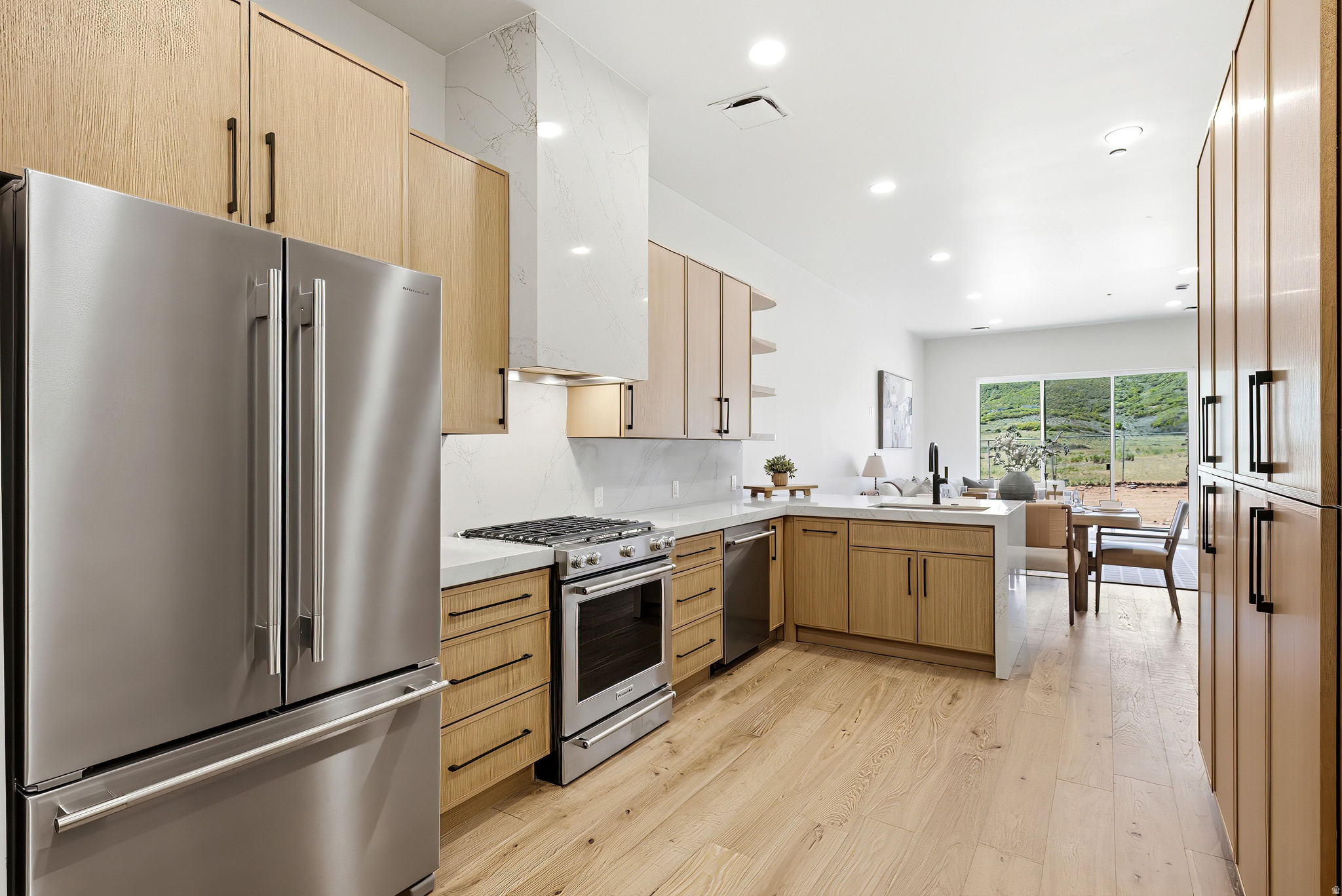 STUDIO CROSSING TOWNHOMES - Residential