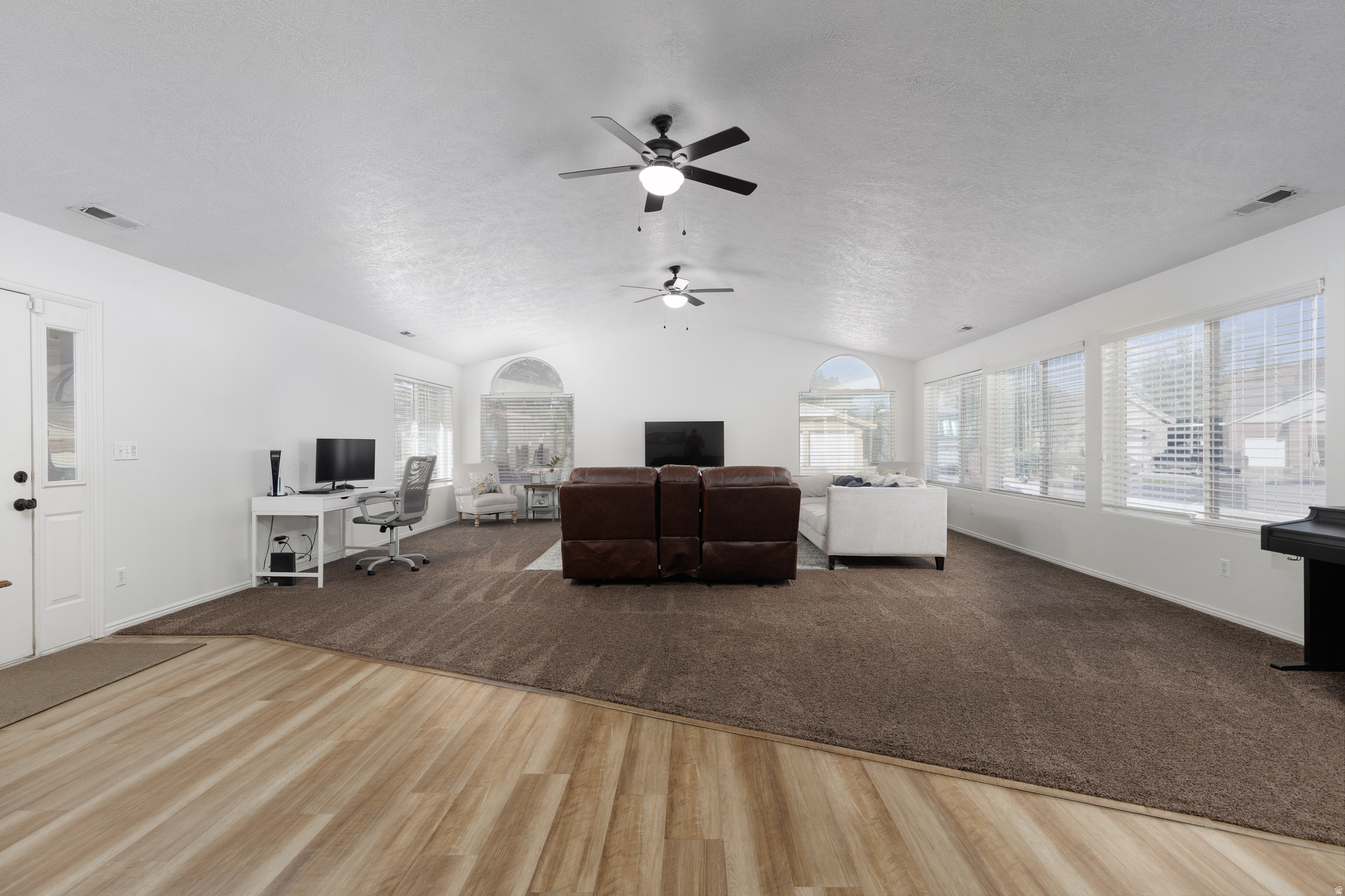 BLOOMINGTON HILLS - Residential