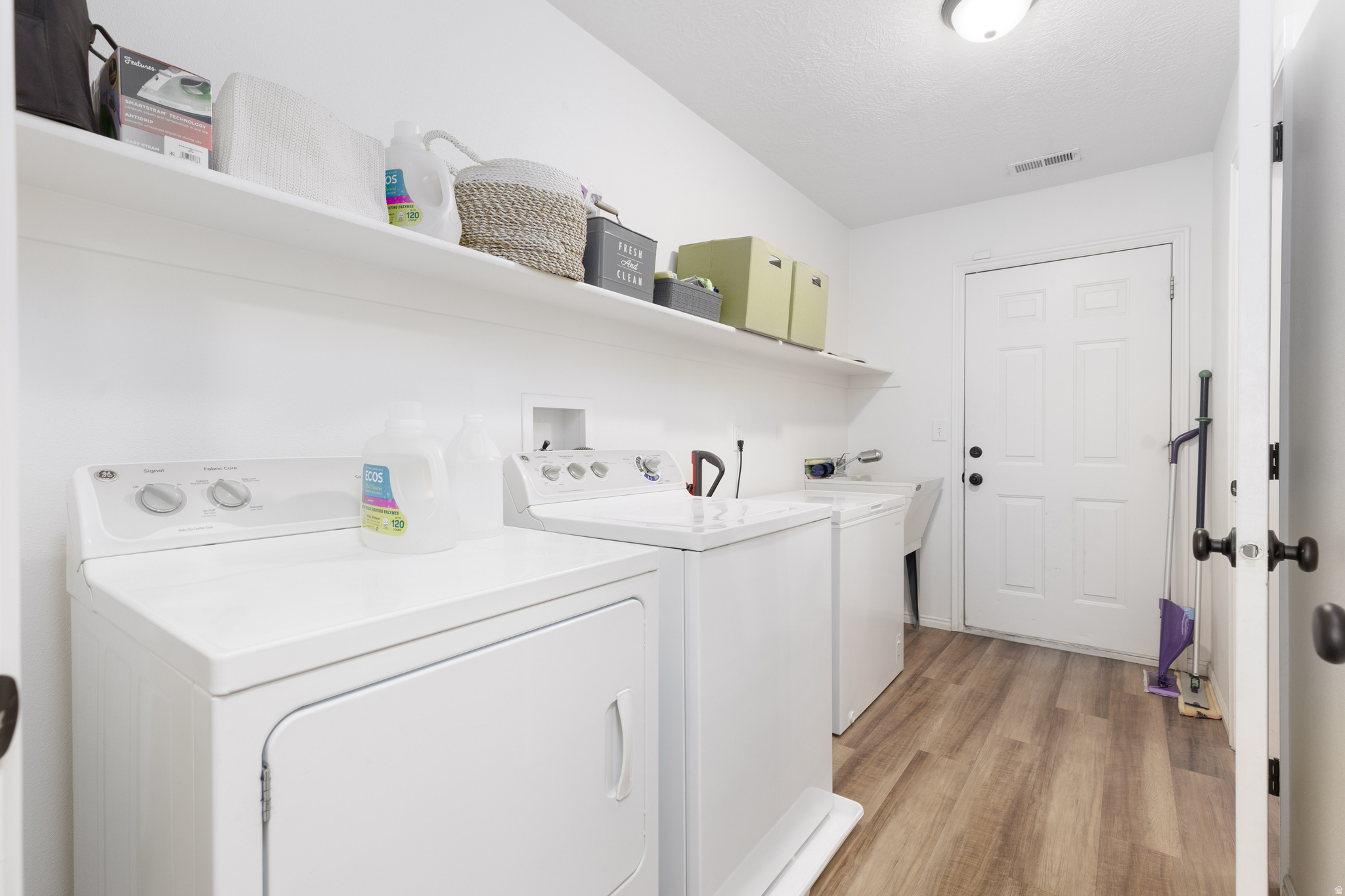 BLOOMINGTON HILLS - Residential