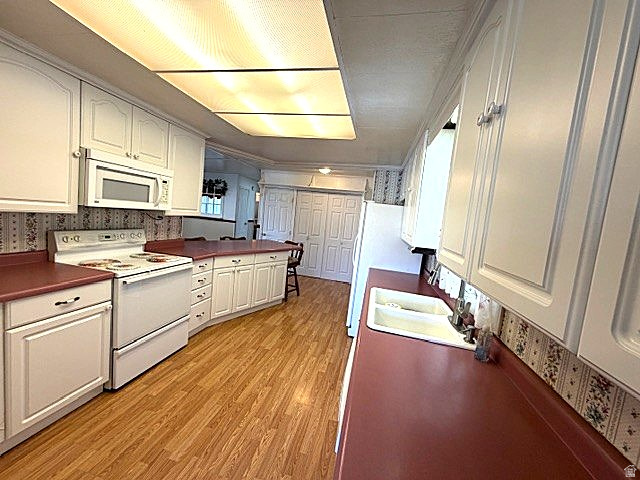 2-Bed, 2-Bath Double-Wide in 55+ Community!  This beautiful 1975 Silvercrest (60' x 24') offers low-maintenance, comfortable living in the quiet Monte Vista 55+ community. Highlights include a remodeled kitchen with all appliances, new carpet (2024), 2 fully updated bathrooms, a primary suite with jetted tub, and oversized storage shed. Secure and well-equipped, this home features a modern alarm system and a built-in wall safe-offering peace of mind and added protection for your valuables.  Recent upgrades: water heater (2023) and furnace/central air (2017). Enjoy outdoor living with a new back deck (2024) overlooking the backyard, along with an oversized storage shed-perfect for tools, hobbies, or extra storage.  Conveniently located near I-15, medical care, shopping, dining, and recreation. Move-in ready with charm, upgrades, and a prime location-perfect for affordable senior living! All information is deemed reliable but is not guaranteed and should be independently verified.