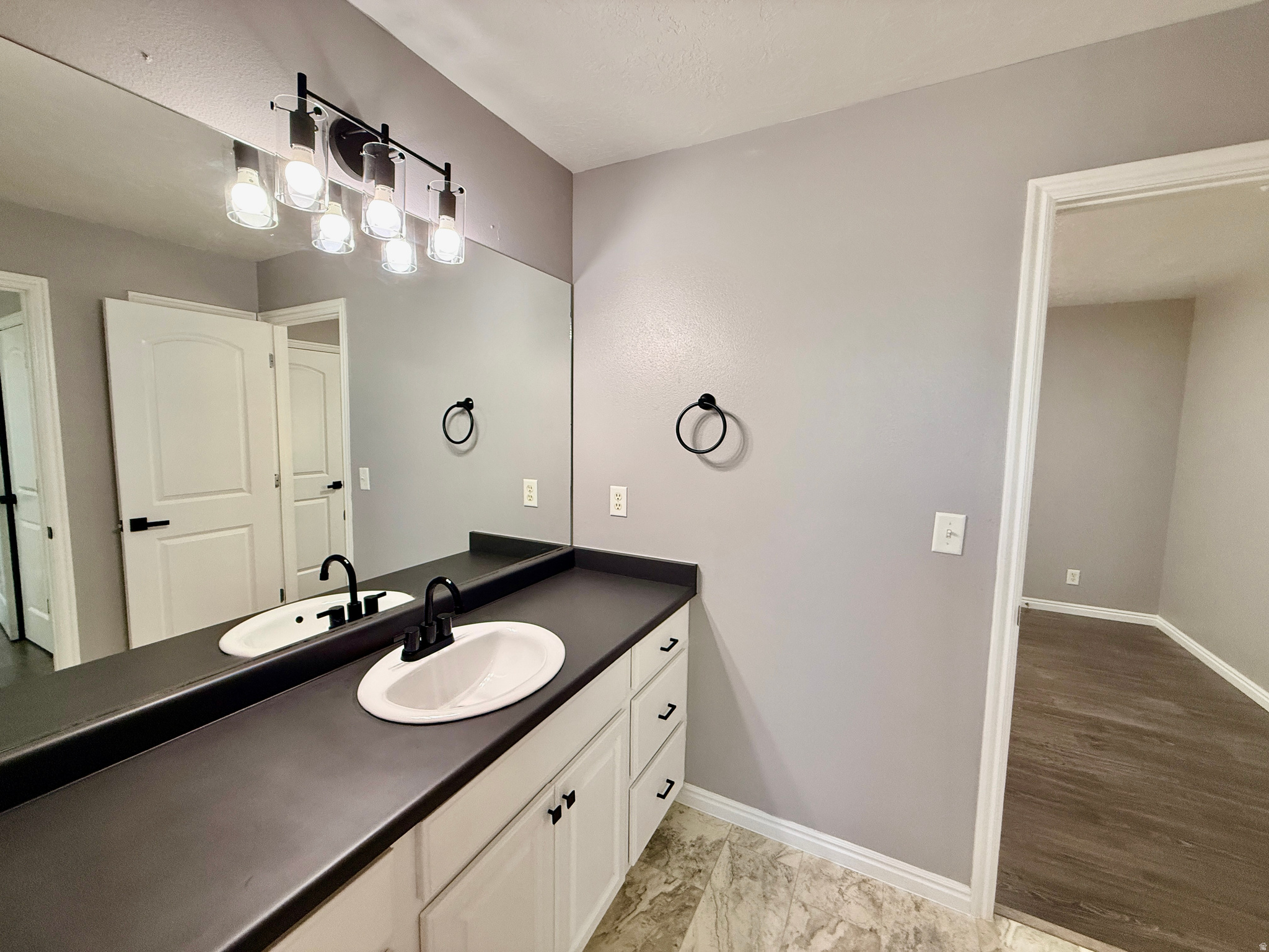 STONEFIELD VILLAGE - Residential