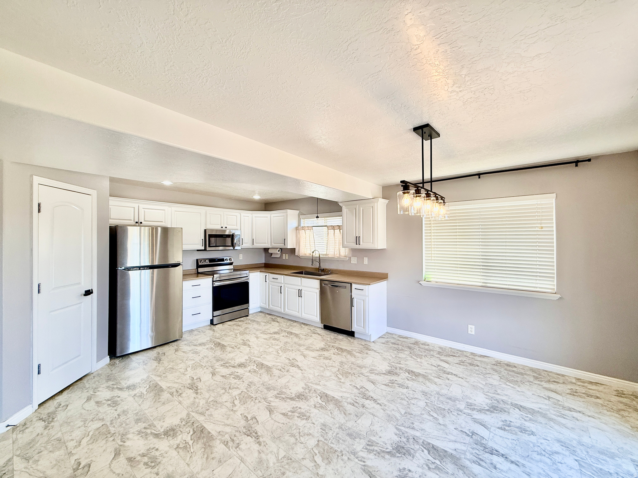 STONEFIELD VILLAGE - Residential