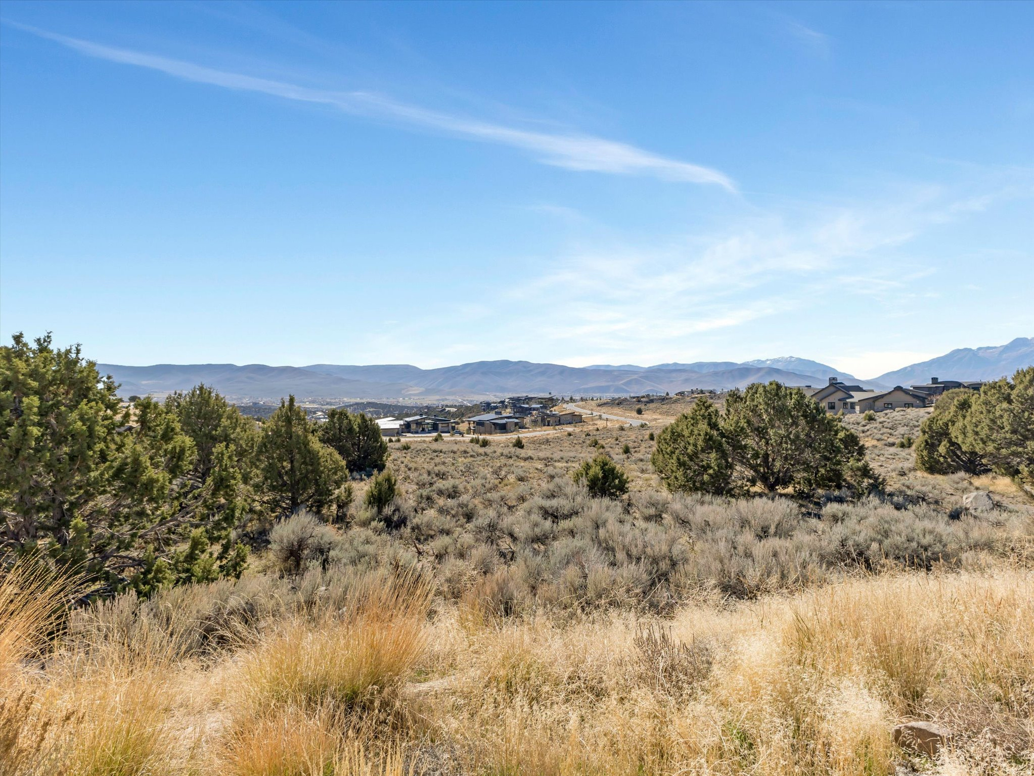 RED LEDGES - Land