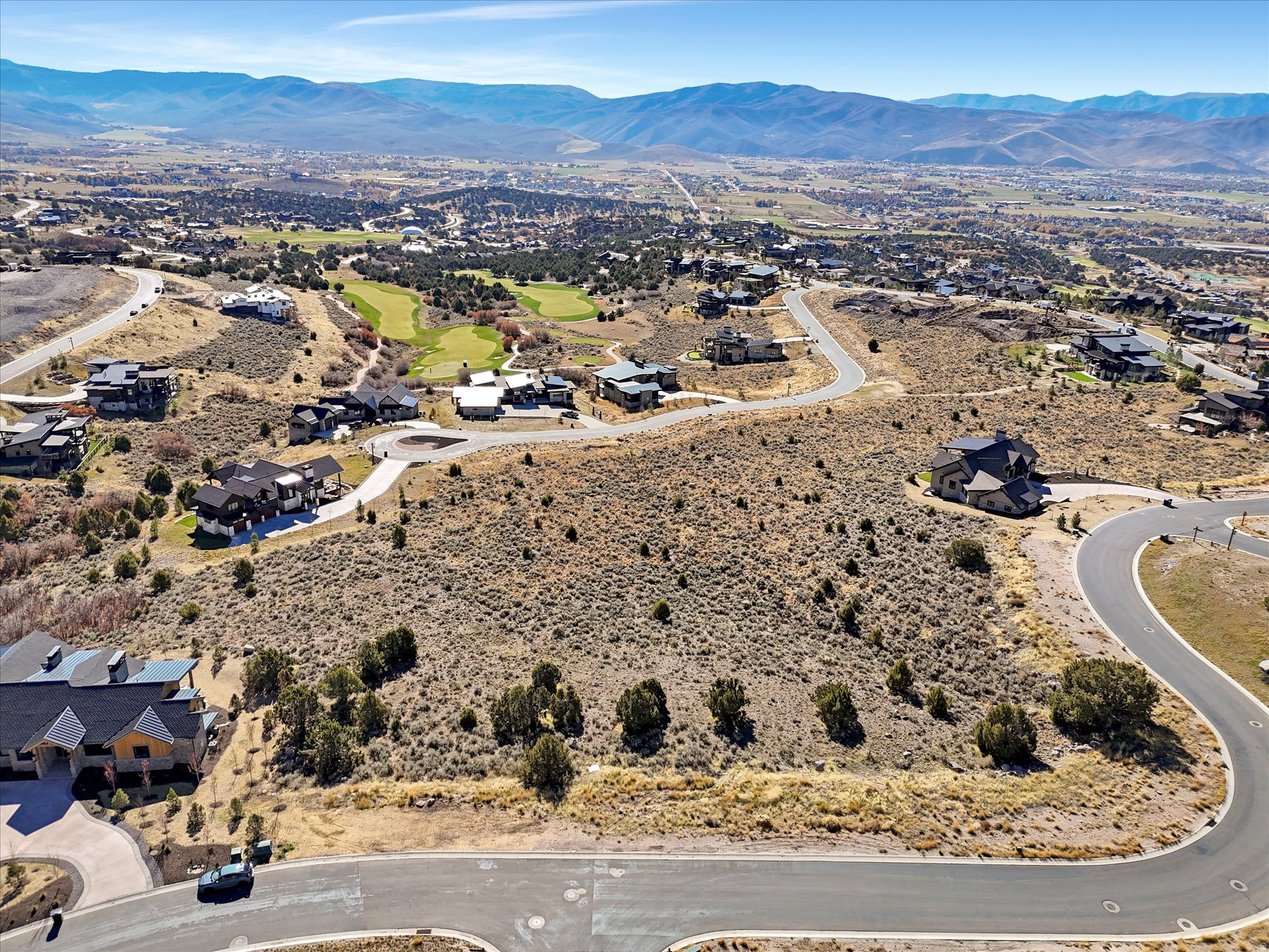 RED LEDGES - Land