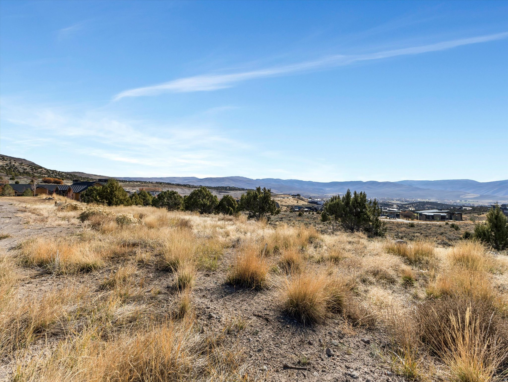 RED LEDGES - Land