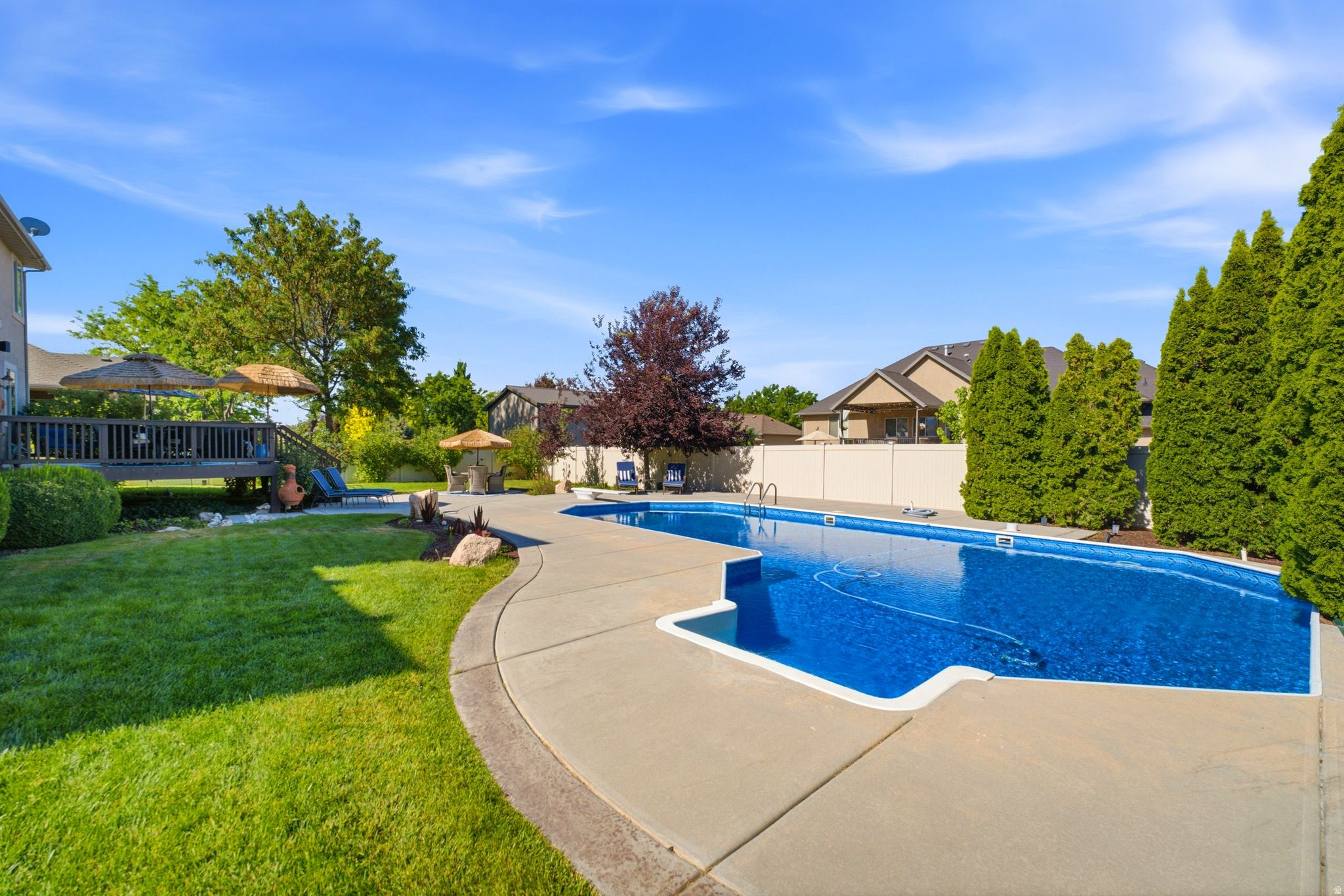 COOKS COUNTRY COVE - Residential