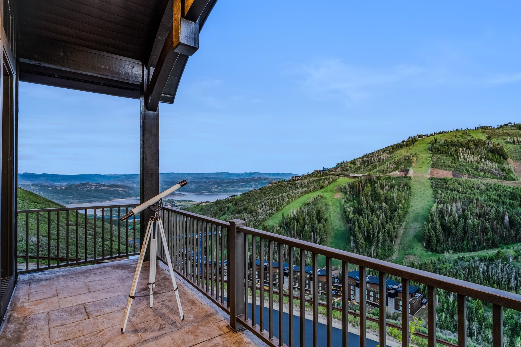 SNOWTOP - Residential