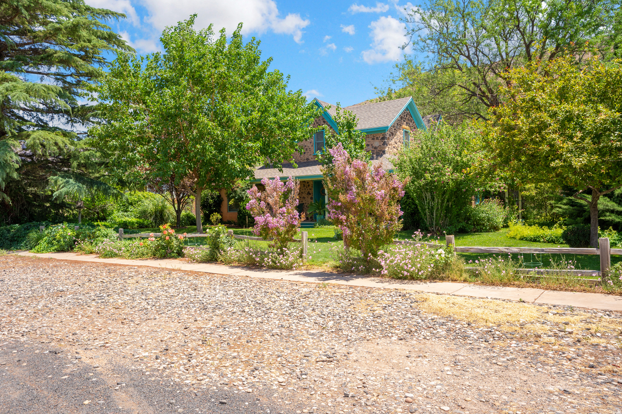 TOQUERVILLE TOWNSITE SRVY - Residential