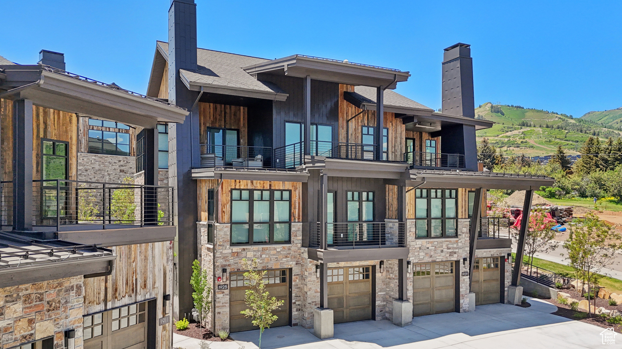 WHITEPINECANYONVILG - Residential