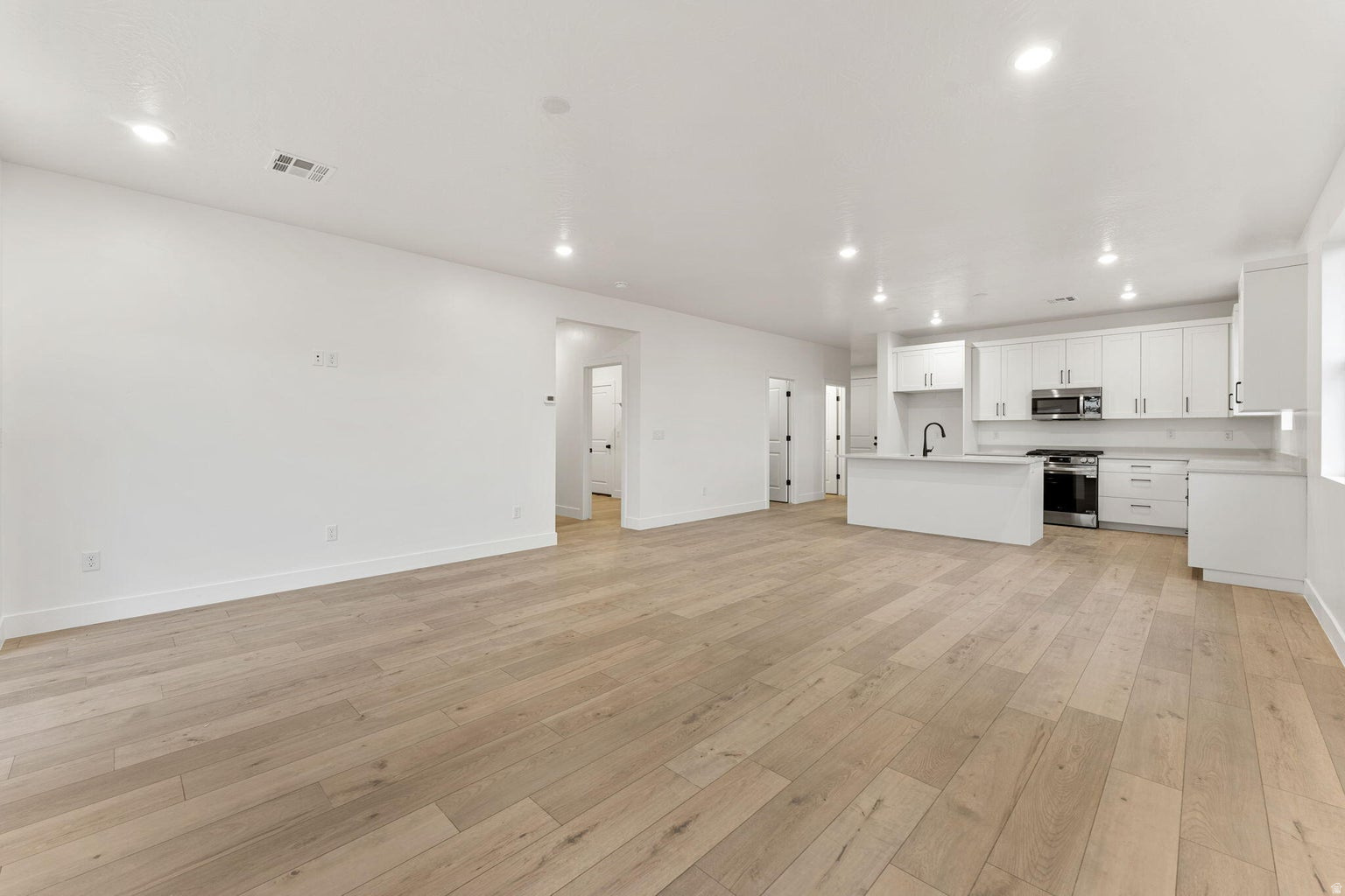 DIXIE HEIGHTS - Residential