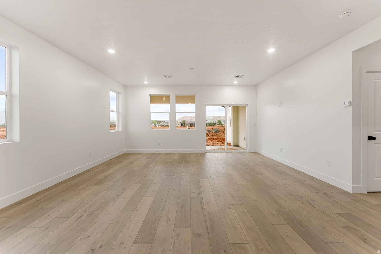 DIXIE HEIGHTS - Residential