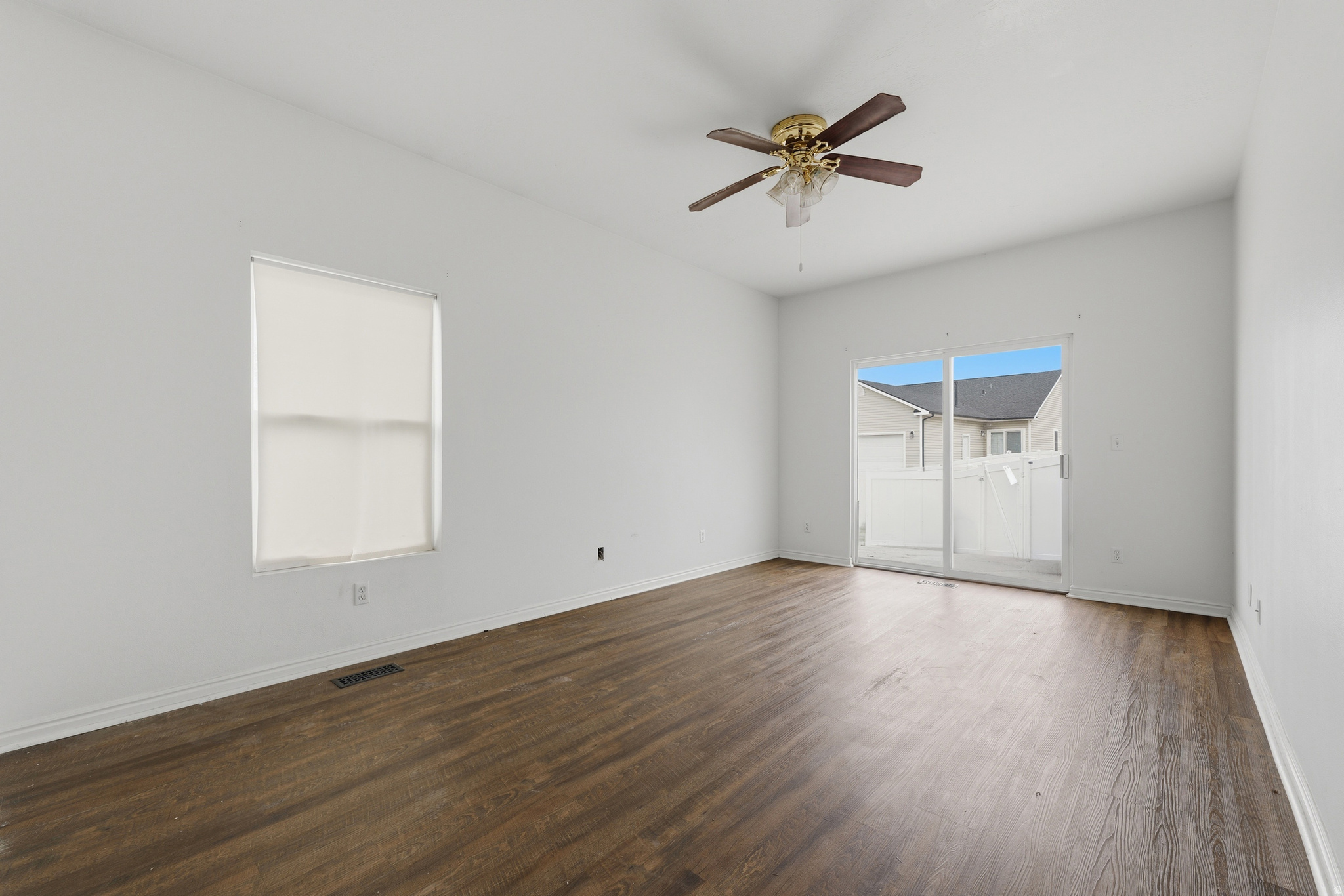 LANDING AT EAGLE MOU - Residential