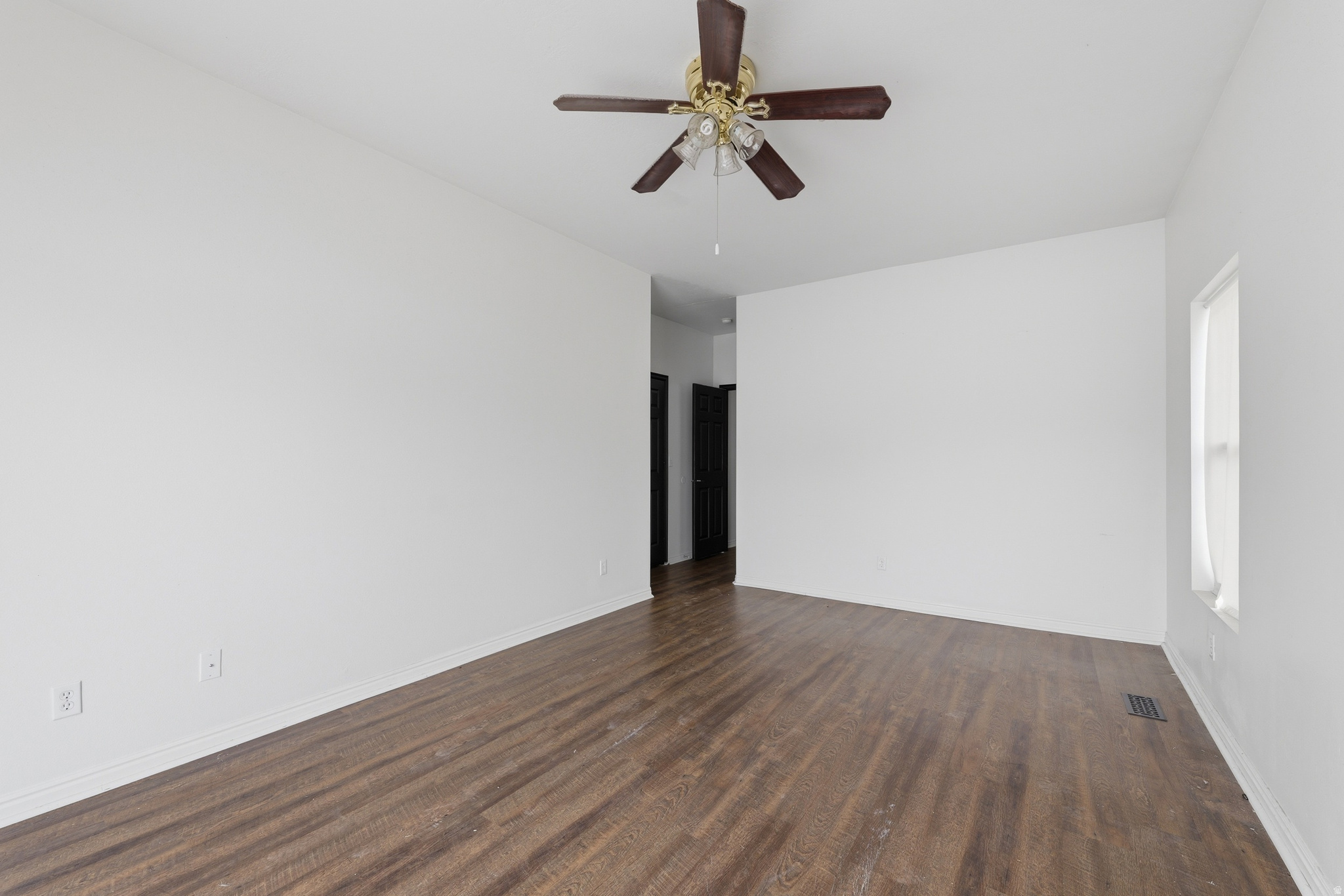 LANDING AT EAGLE MOU - Residential