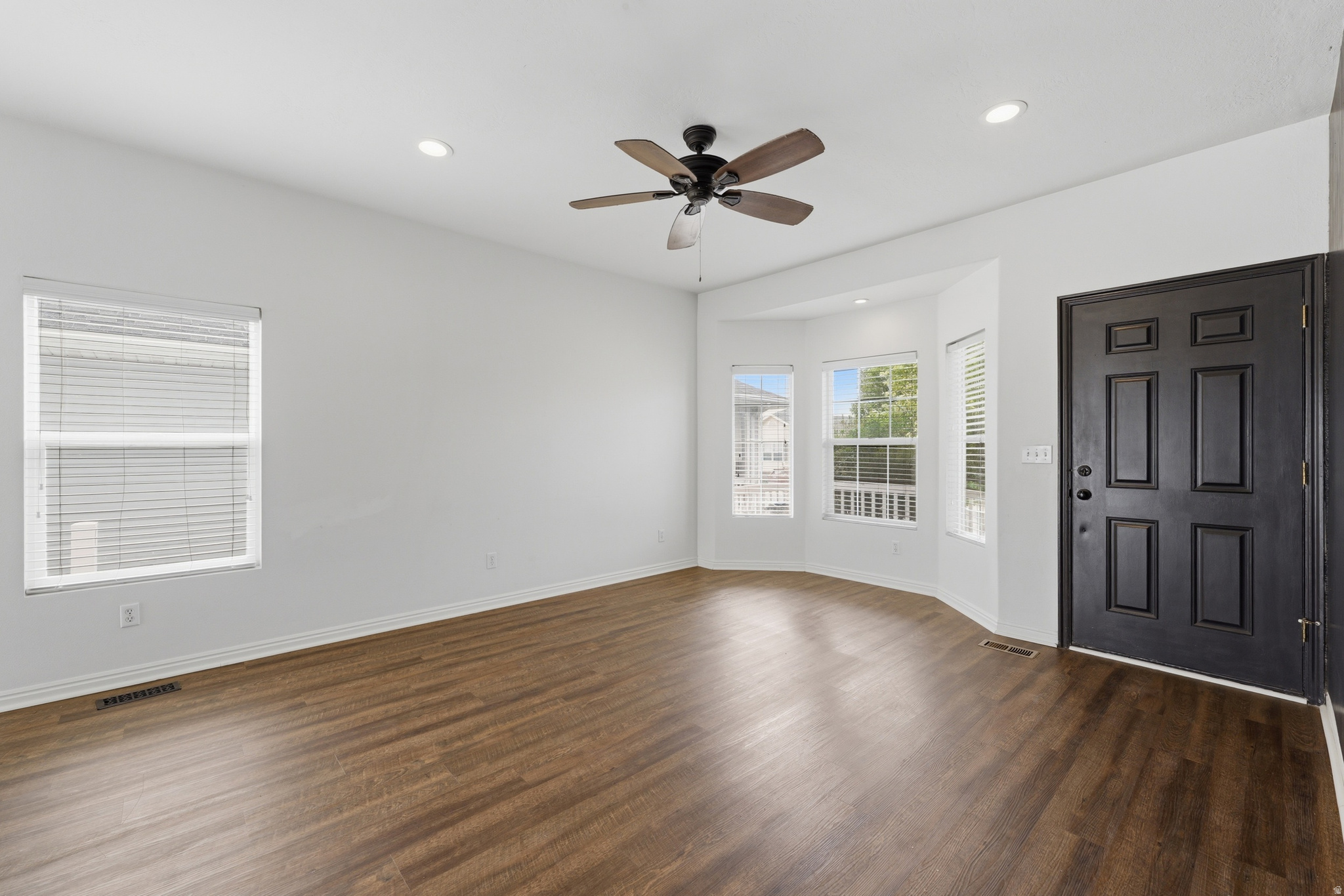 LANDING AT EAGLE MOU - Residential