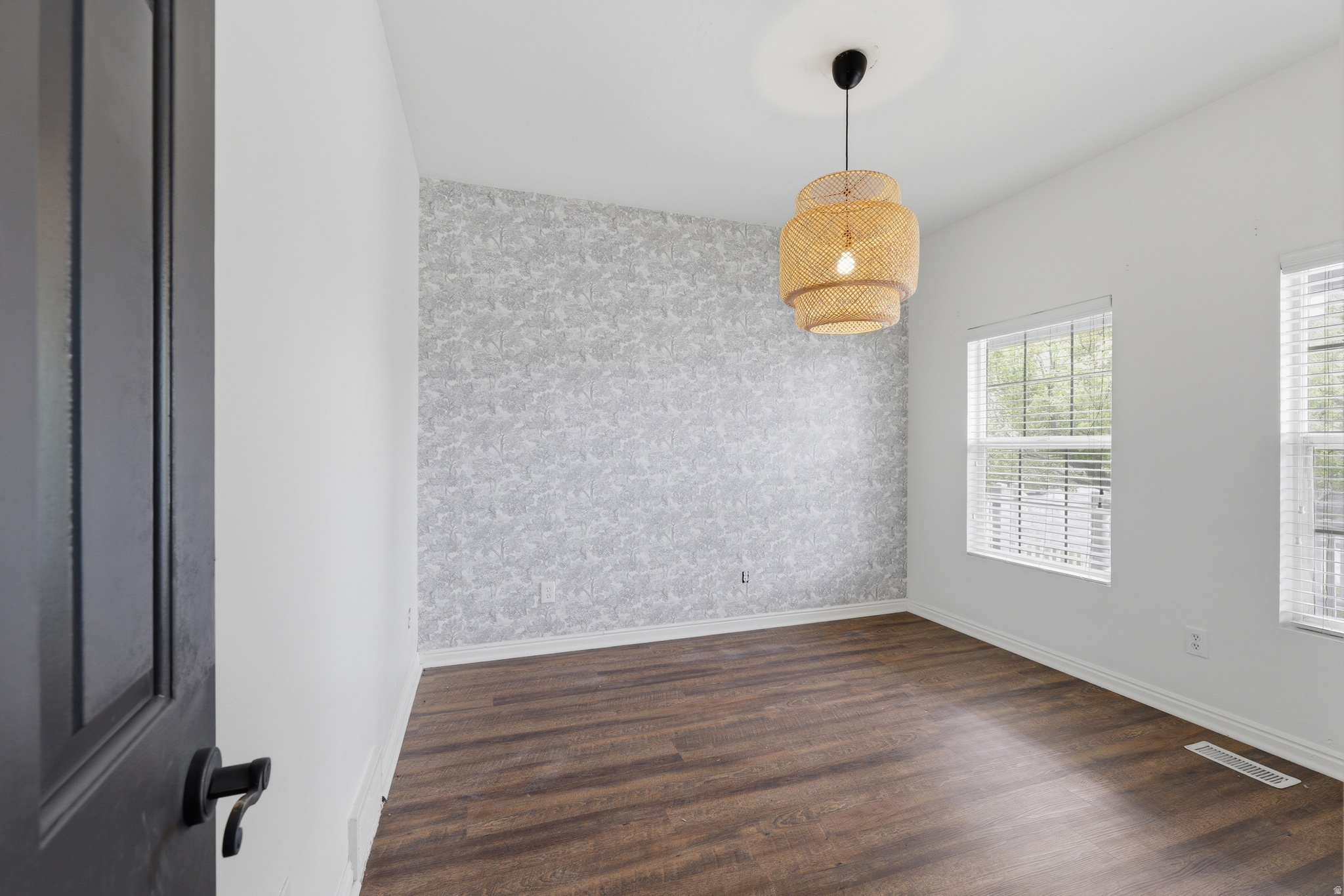 LANDING AT EAGLE MOU - Residential