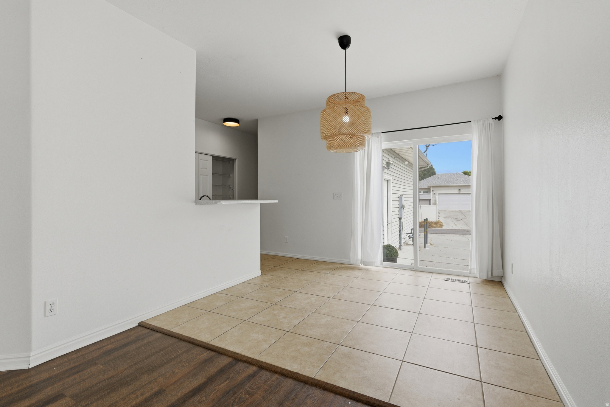 LANDING AT EAGLE MOU - Residential