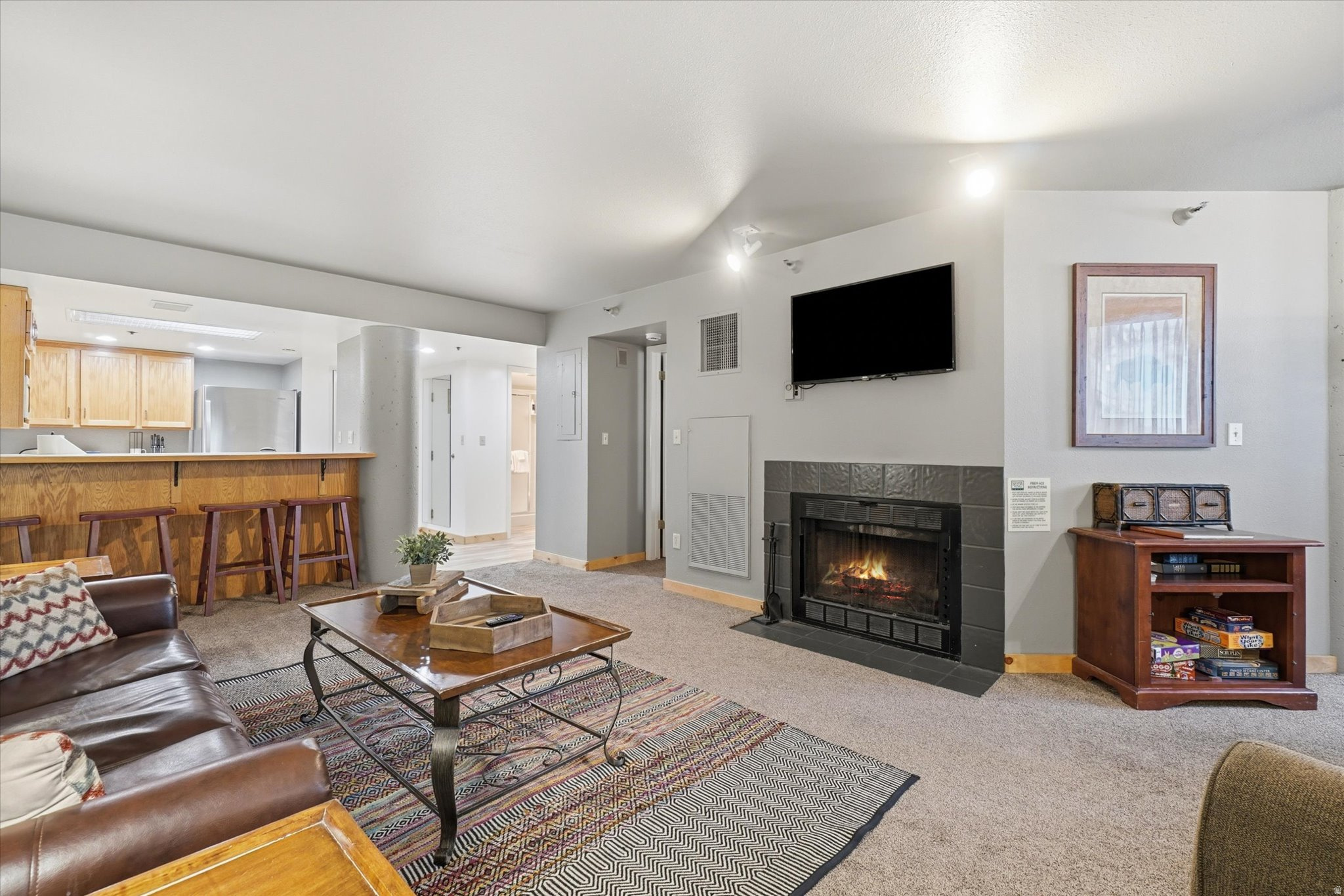SILVER KING CONDOMINIUM - Residential
