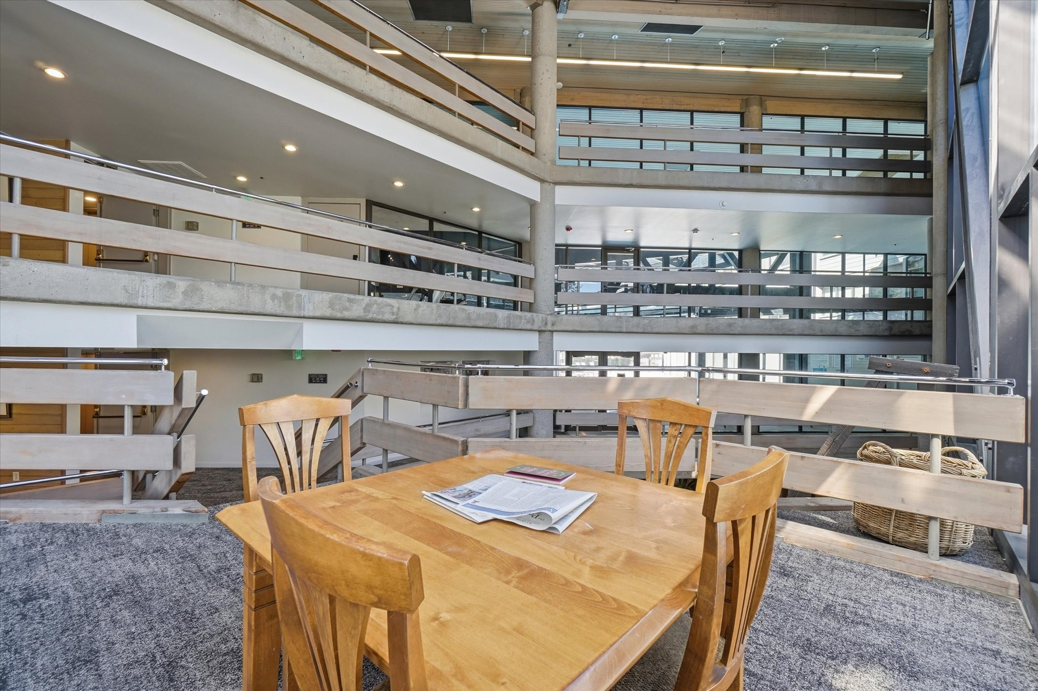 SILVER KING CONDOMINIUM - Residential