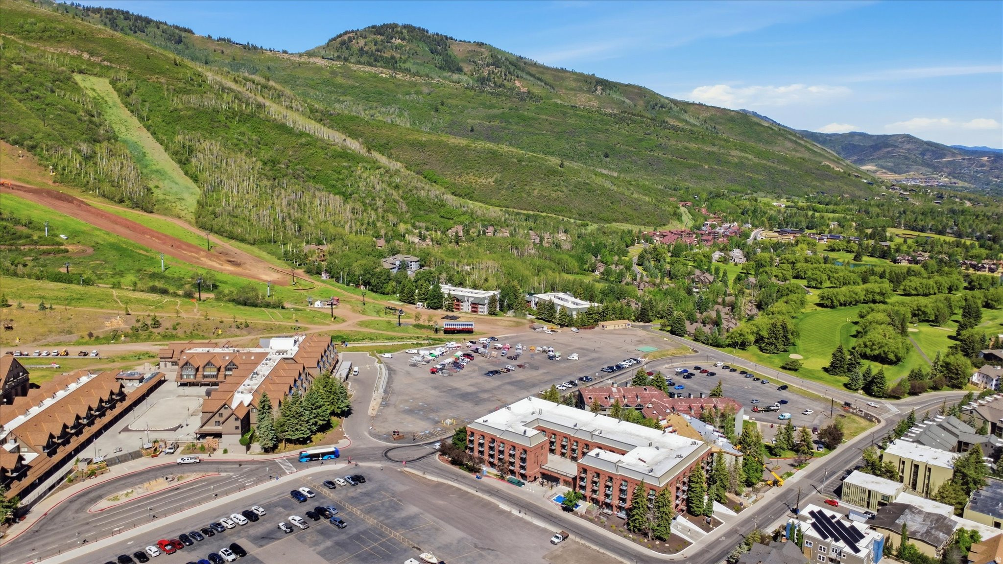 SILVER KING CONDOMINIUM - Residential