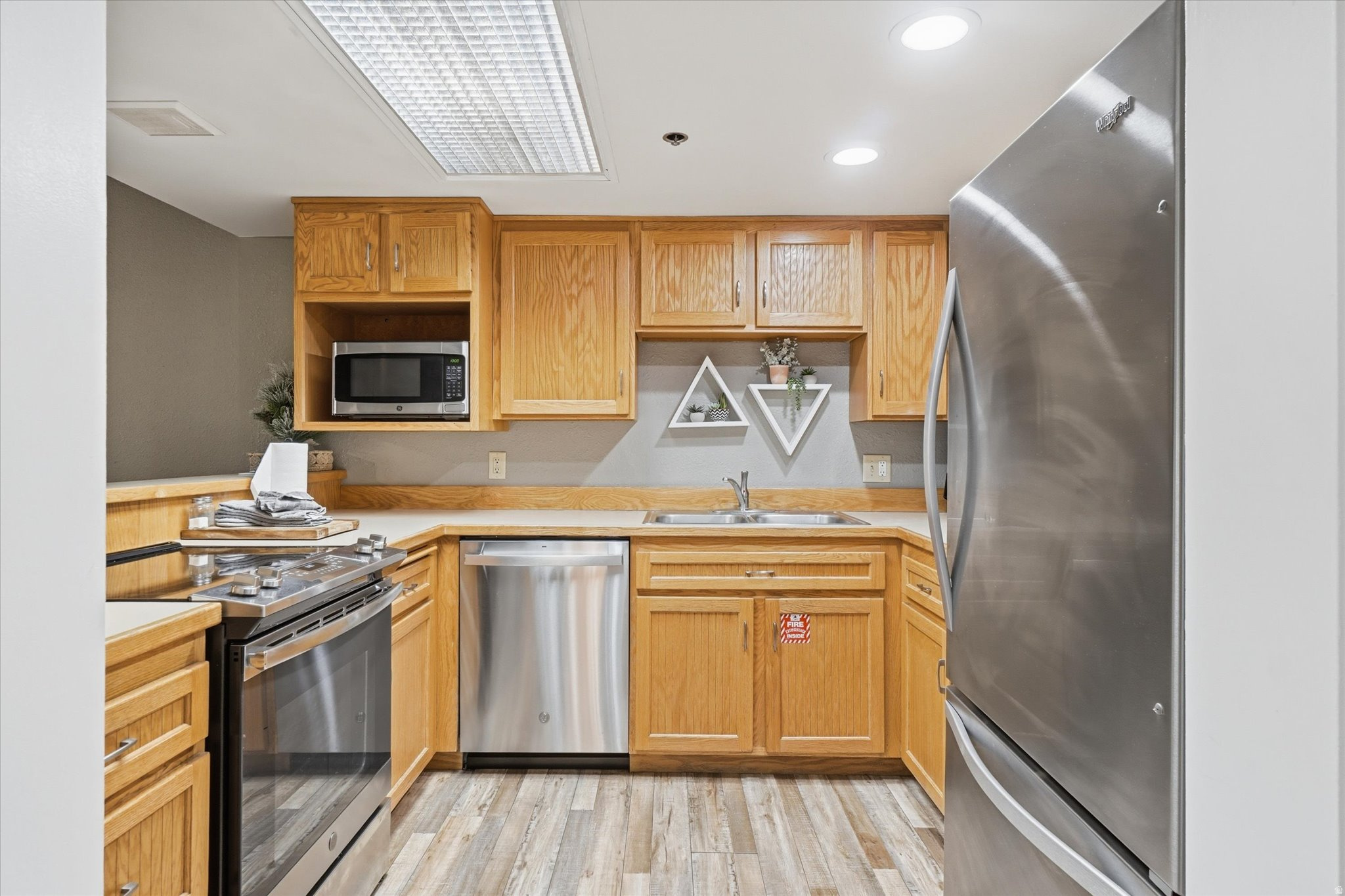 SILVER KING CONDOMINIUM - Residential
