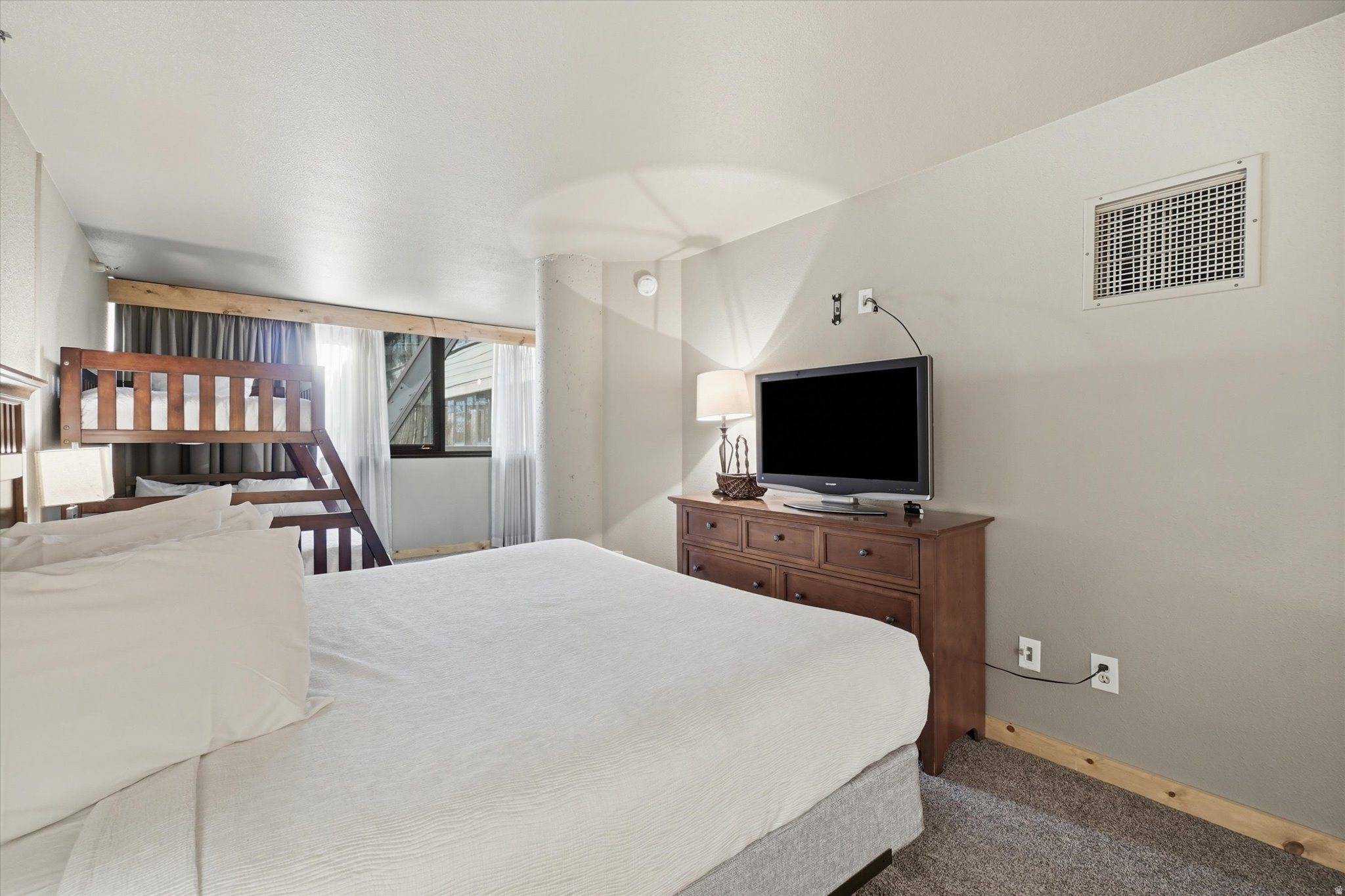SILVER KING CONDOMINIUM - Residential