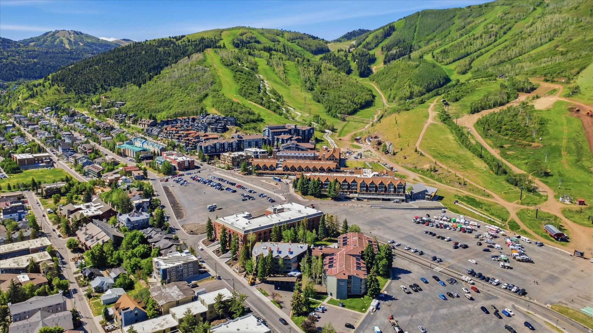 SILVER KING CONDOMINIUM - Residential