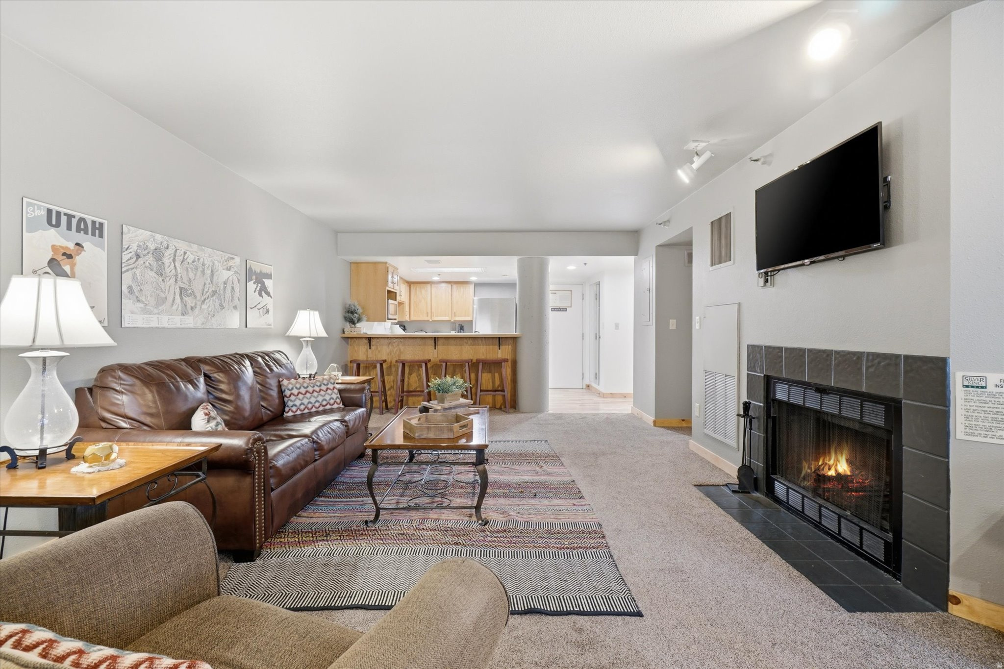 SILVER KING CONDOMINIUM - Residential