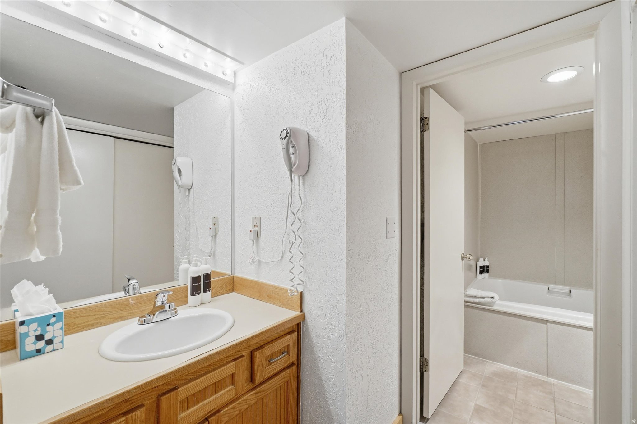 SILVER KING CONDOMINIUM - Residential