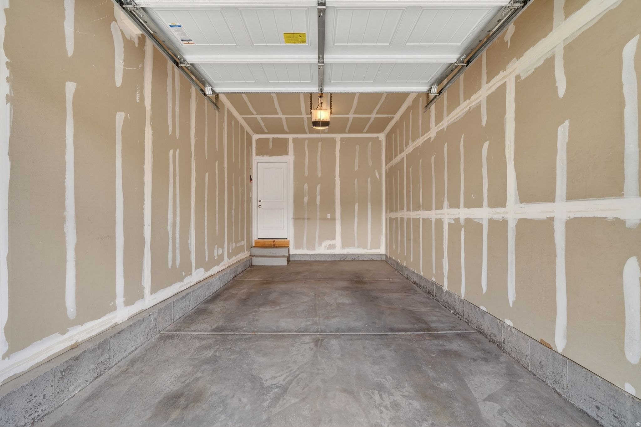 HANKS - Residential