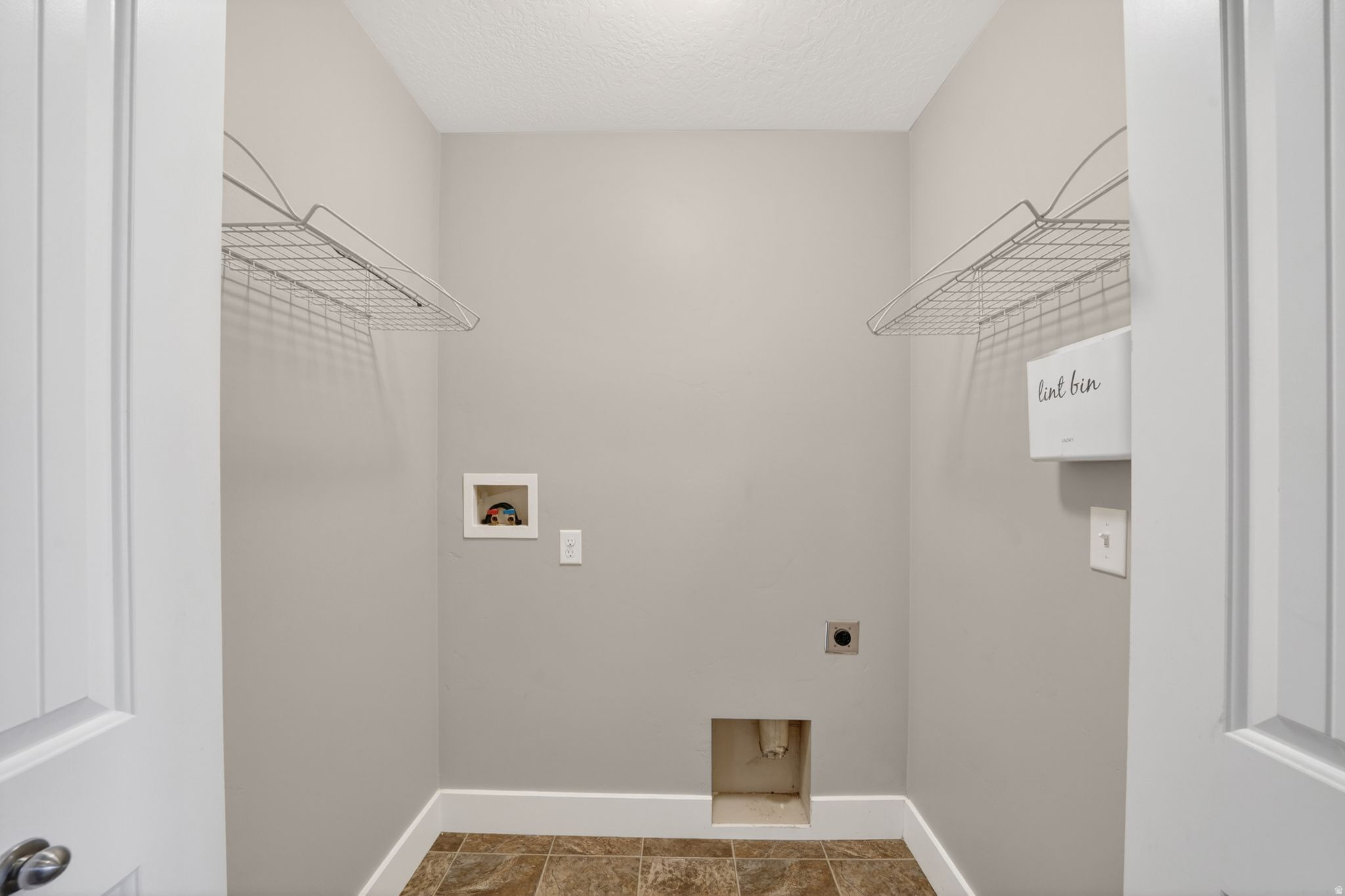 HANKS - Residential