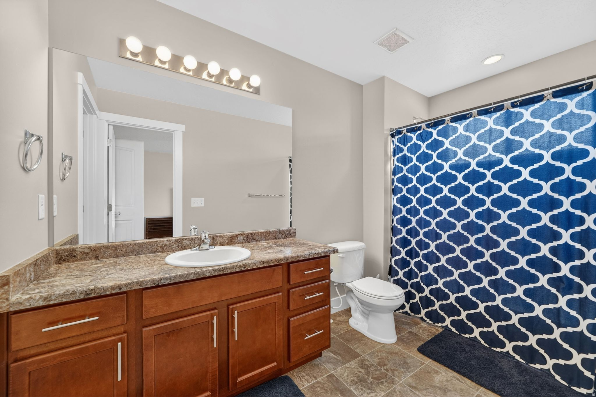 HANKS - Residential