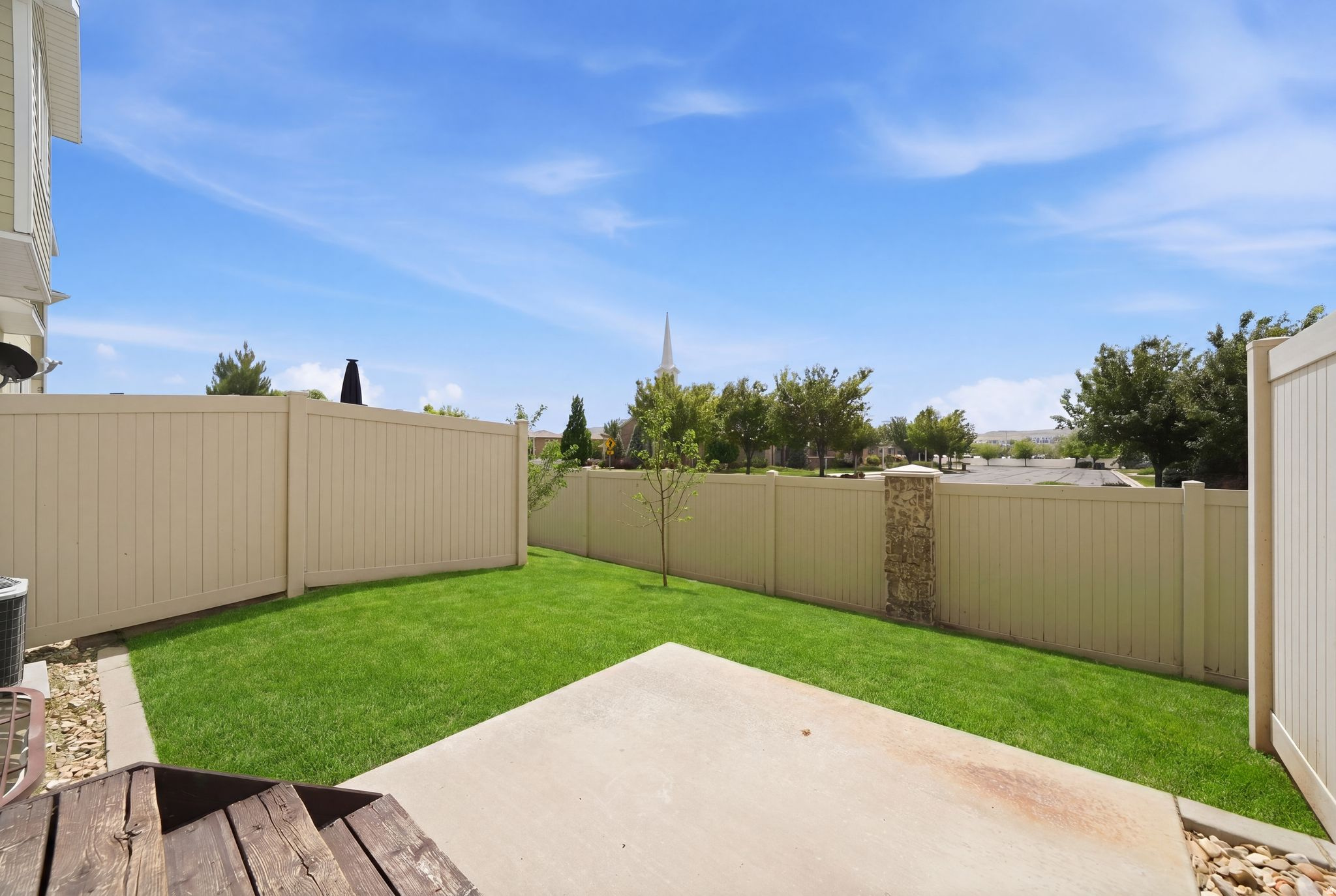 HANKS - Residential