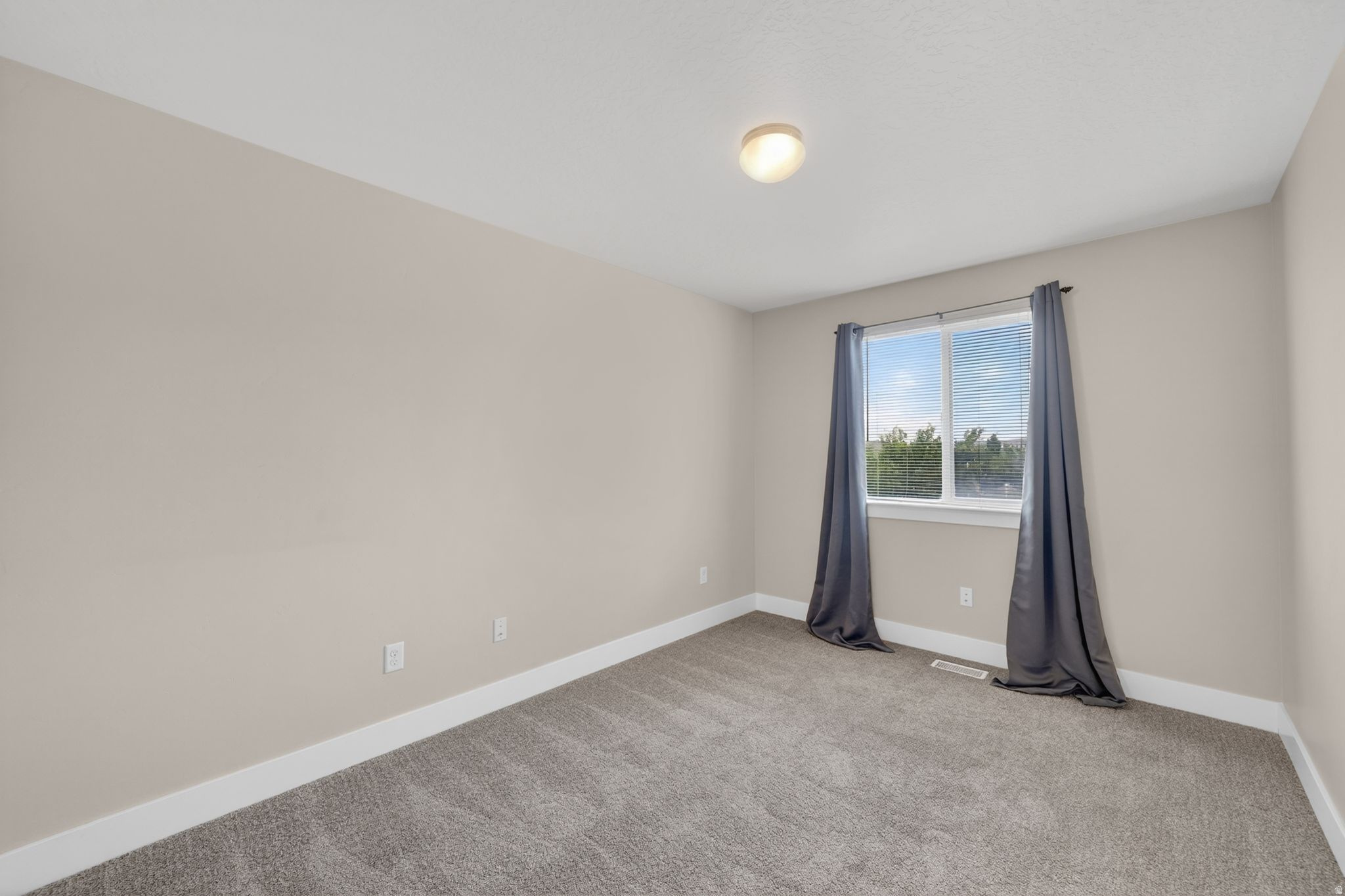 HANKS - Residential