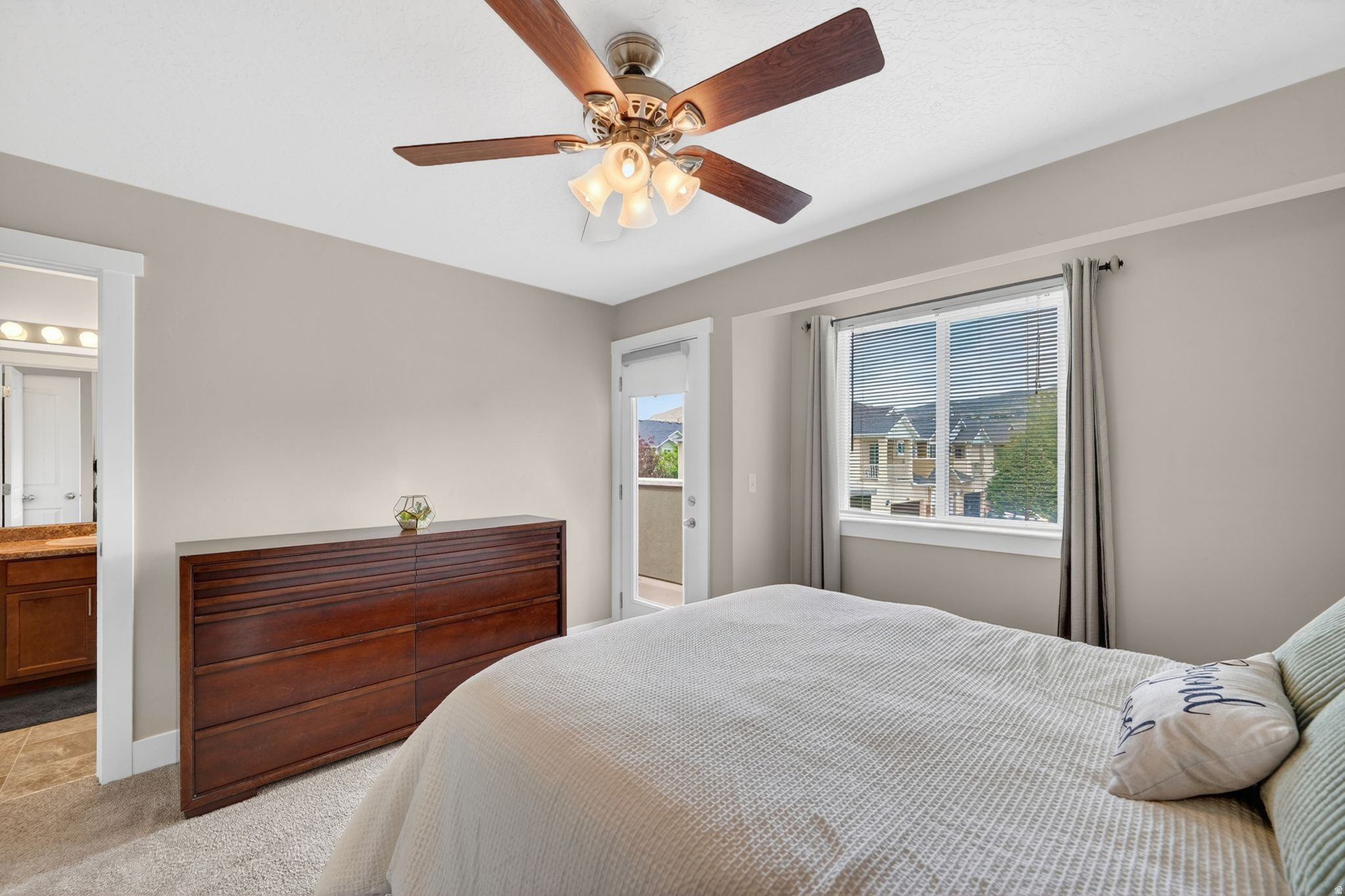 HANKS - Residential