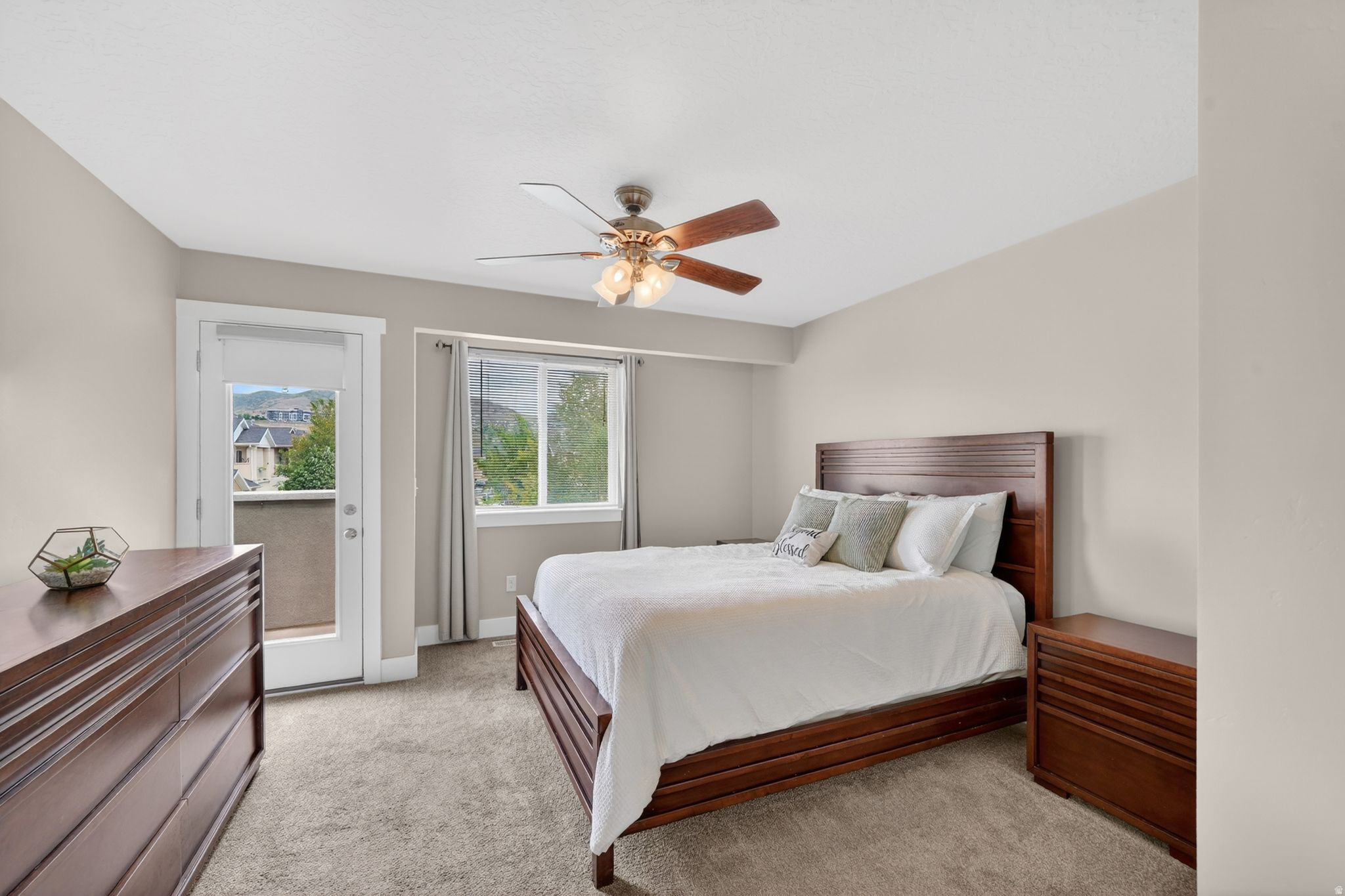 HANKS - Residential