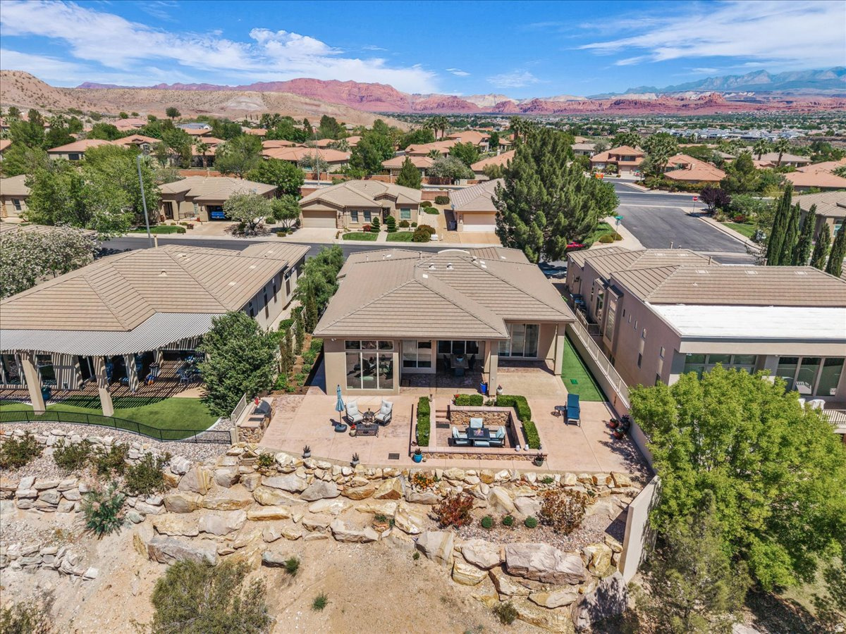 SANTA MARIA AT SUNBROOK 2 - Residential
