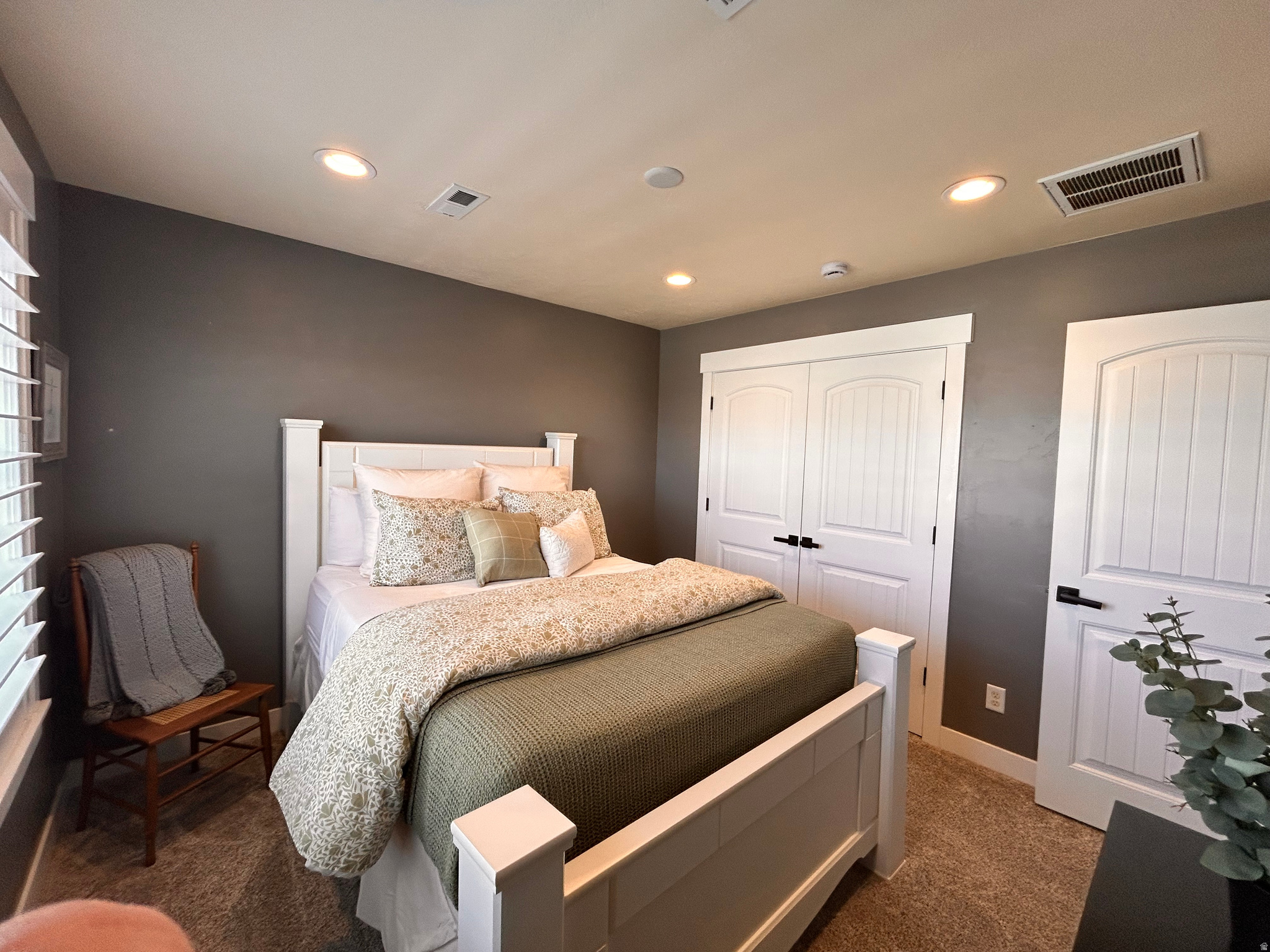 RIDGE - Residential