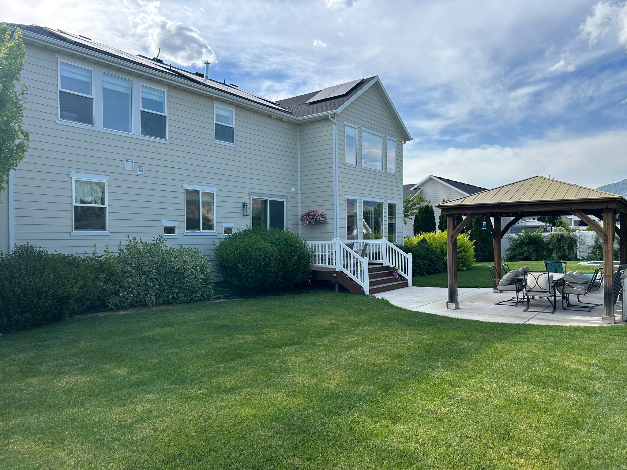 RIDGE - Residential