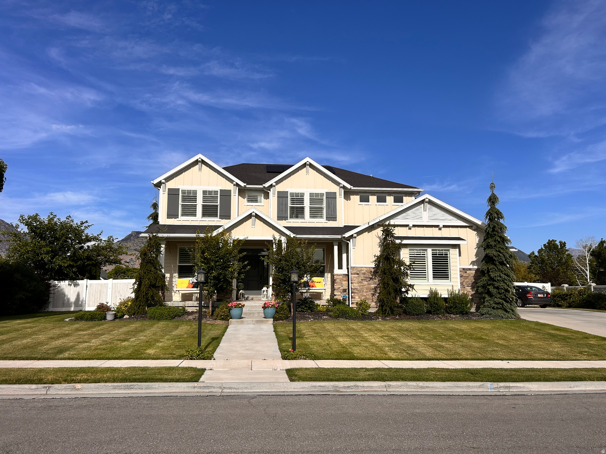 RIDGE - Residential