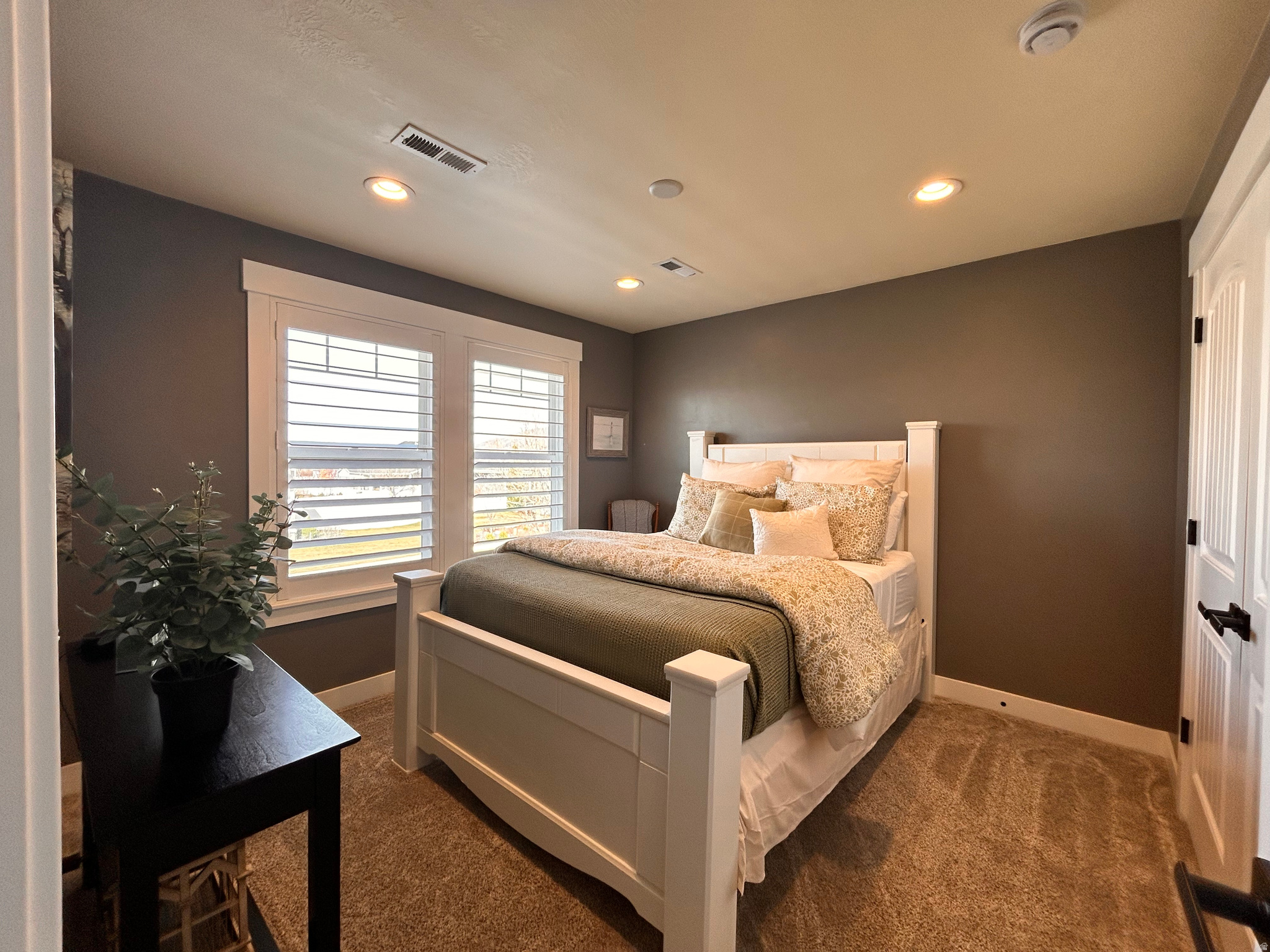 RIDGE - Residential