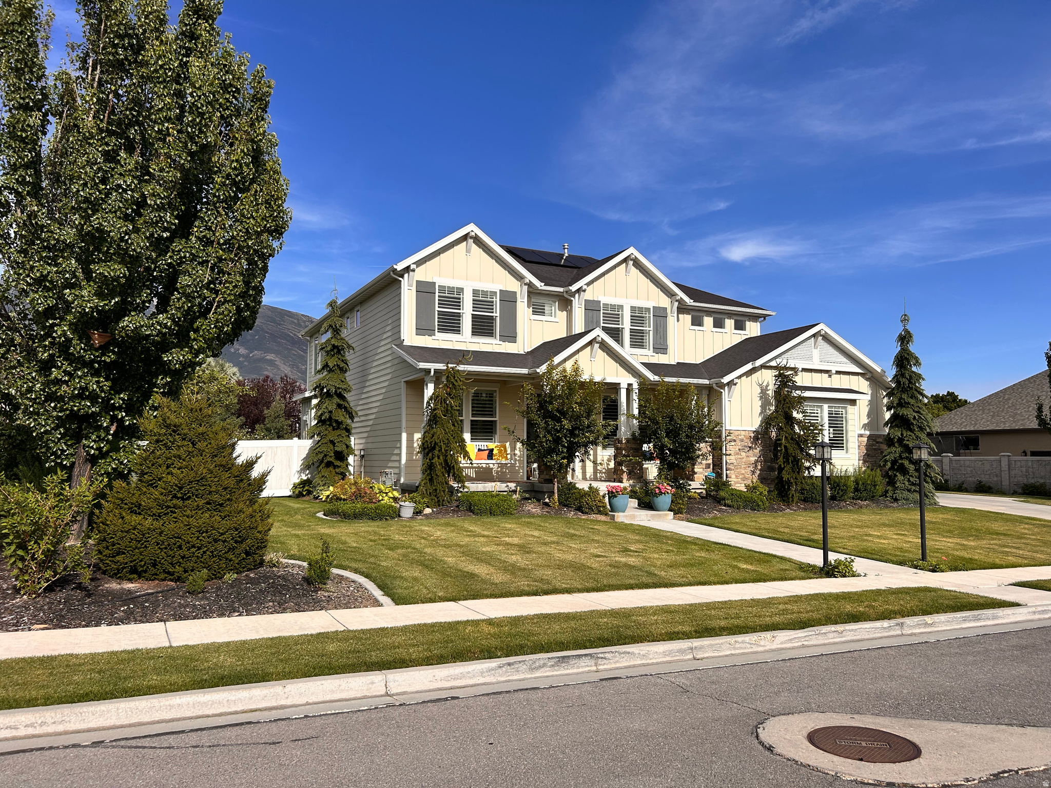 RIDGE - Residential
