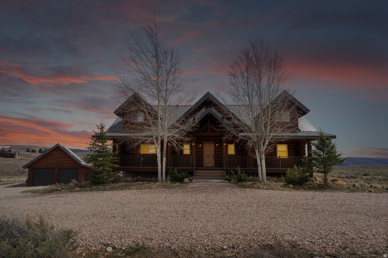 ASPEN COVE - Residential